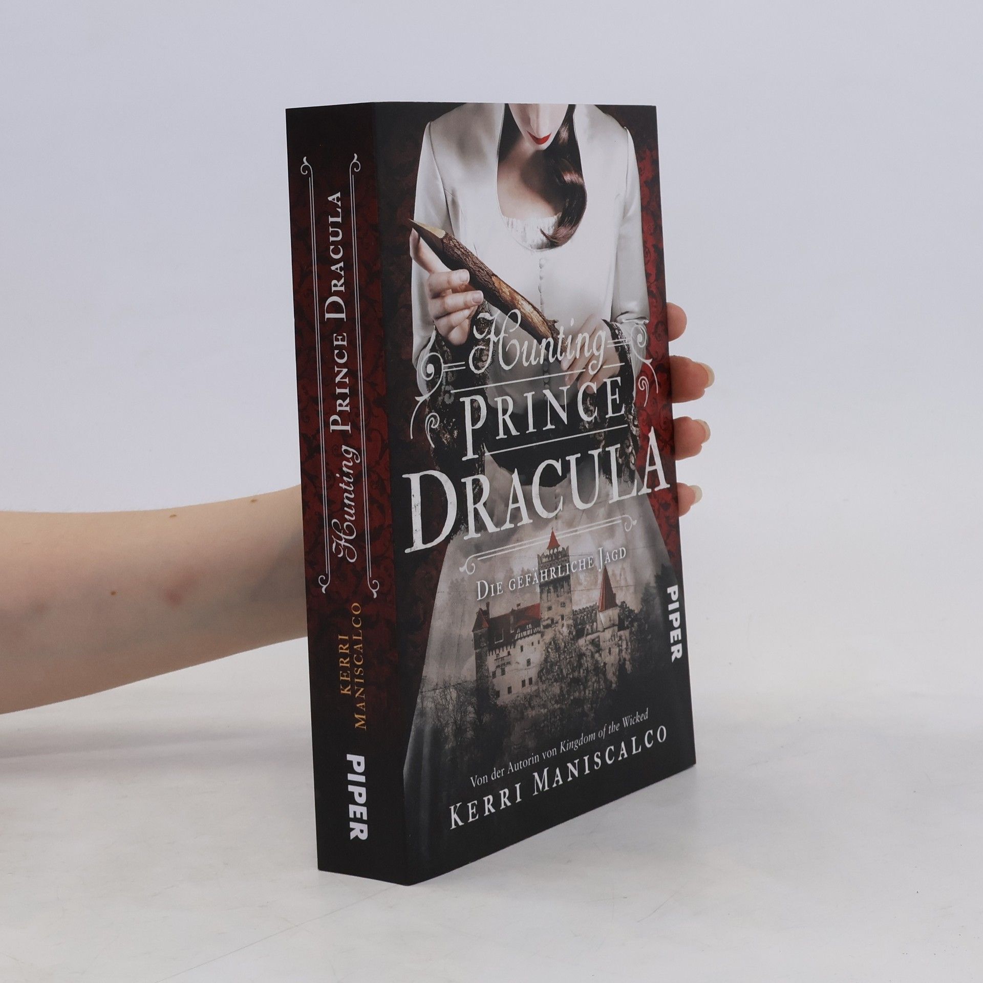 Kerri Maniscalco Hunting Prince Dracula