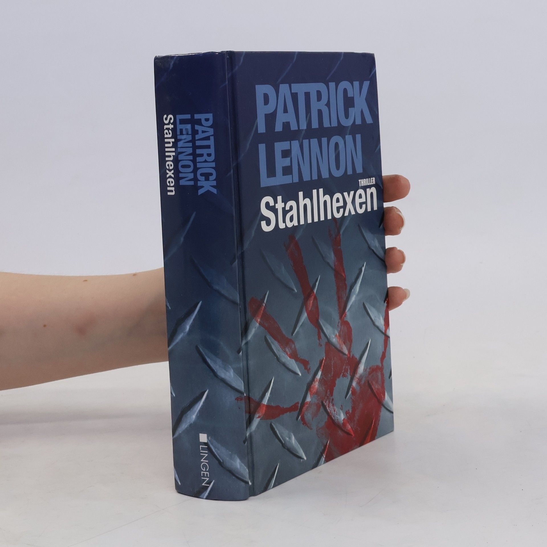 Patrick Lennon Stahlhexen