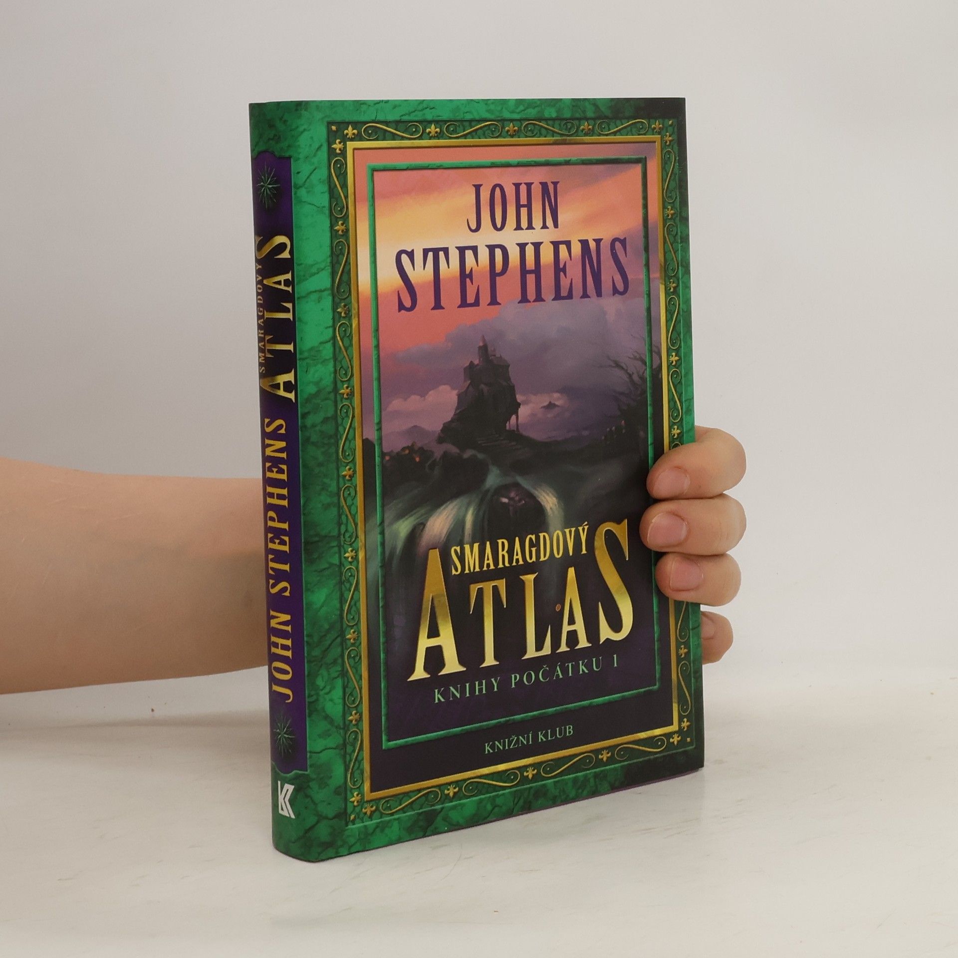 John Stephens Knihy počátku. 1. Smaragdový atlas