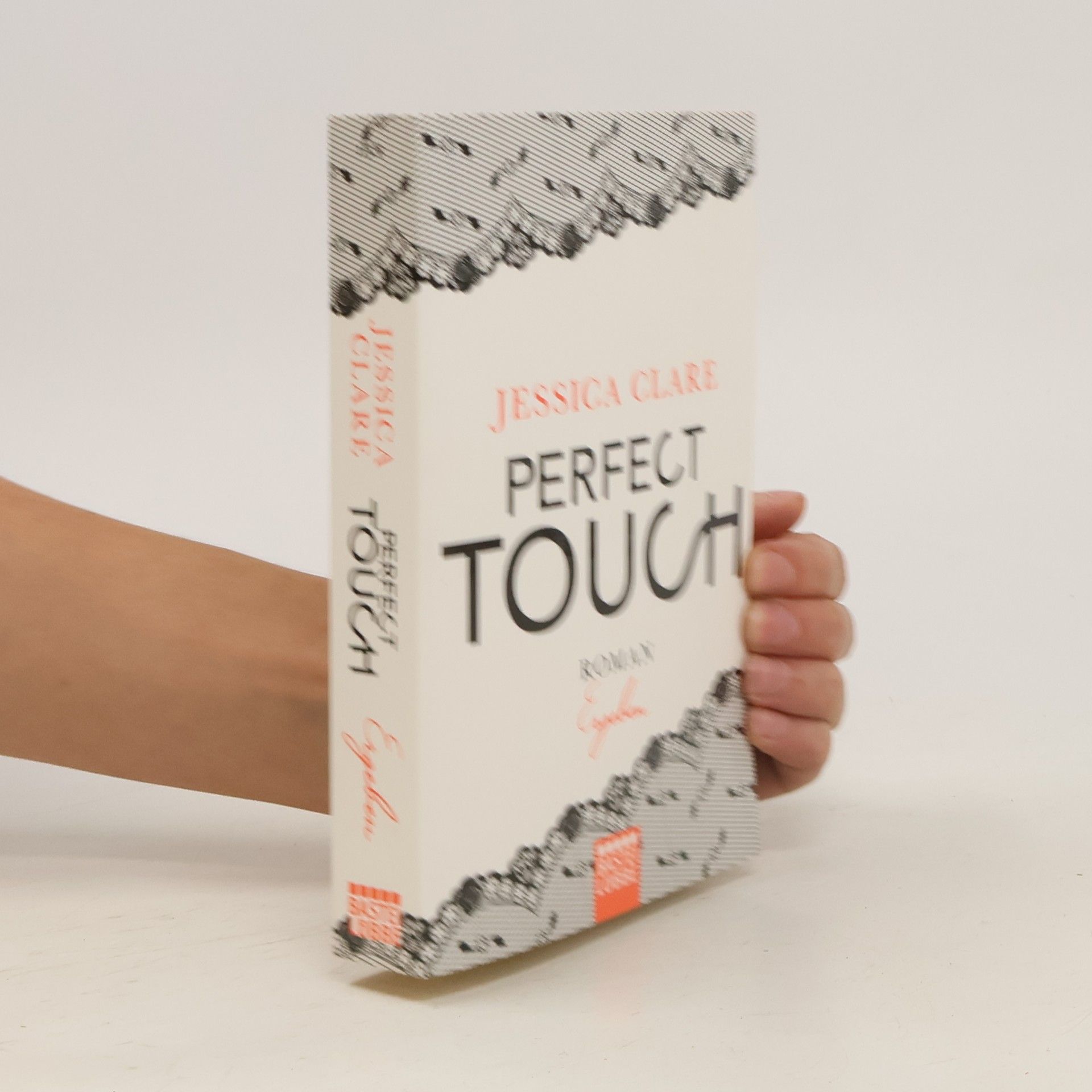 Jessica Clare Perfect Touch - ergeben