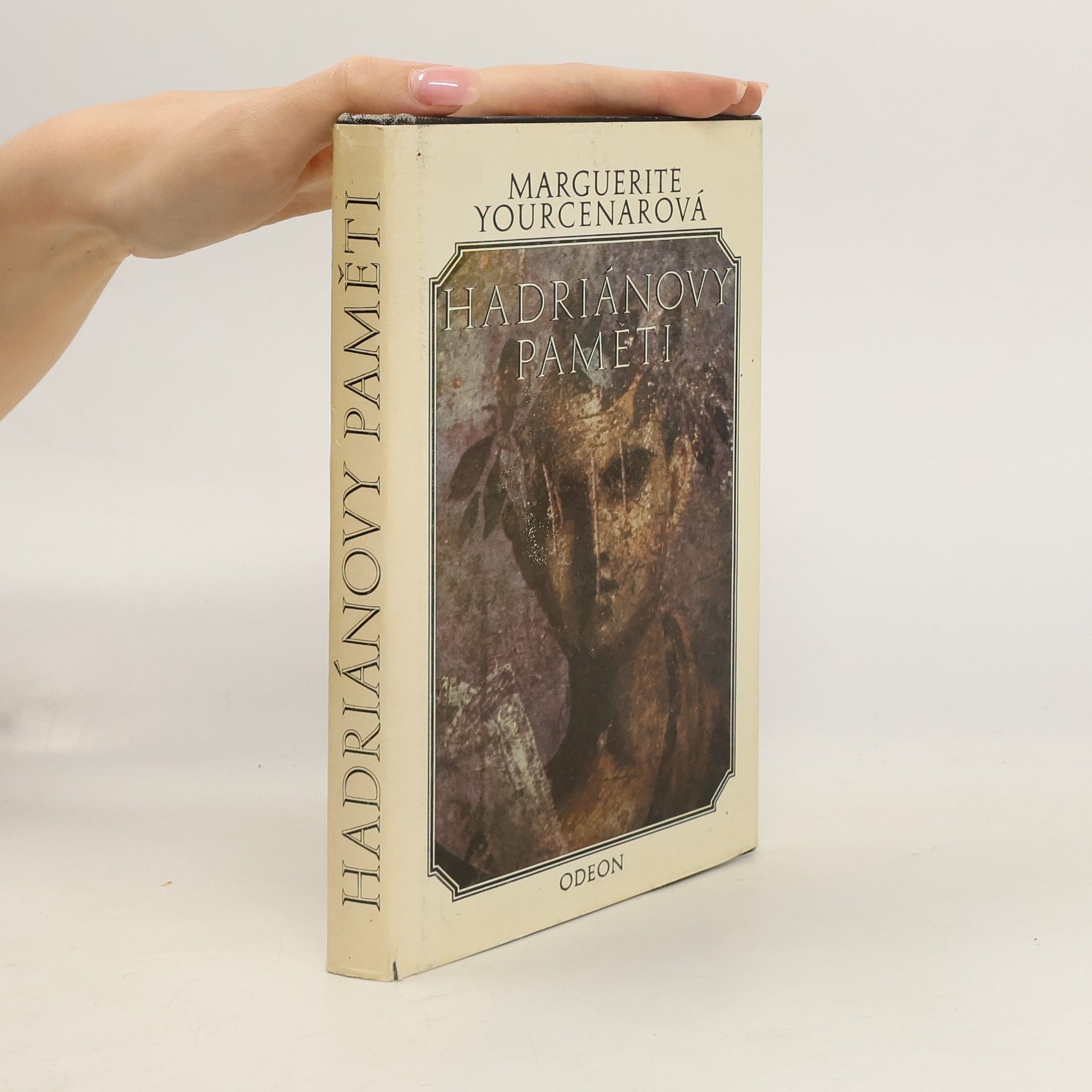 Marguerite Yourcenar Hadriánovy paměti