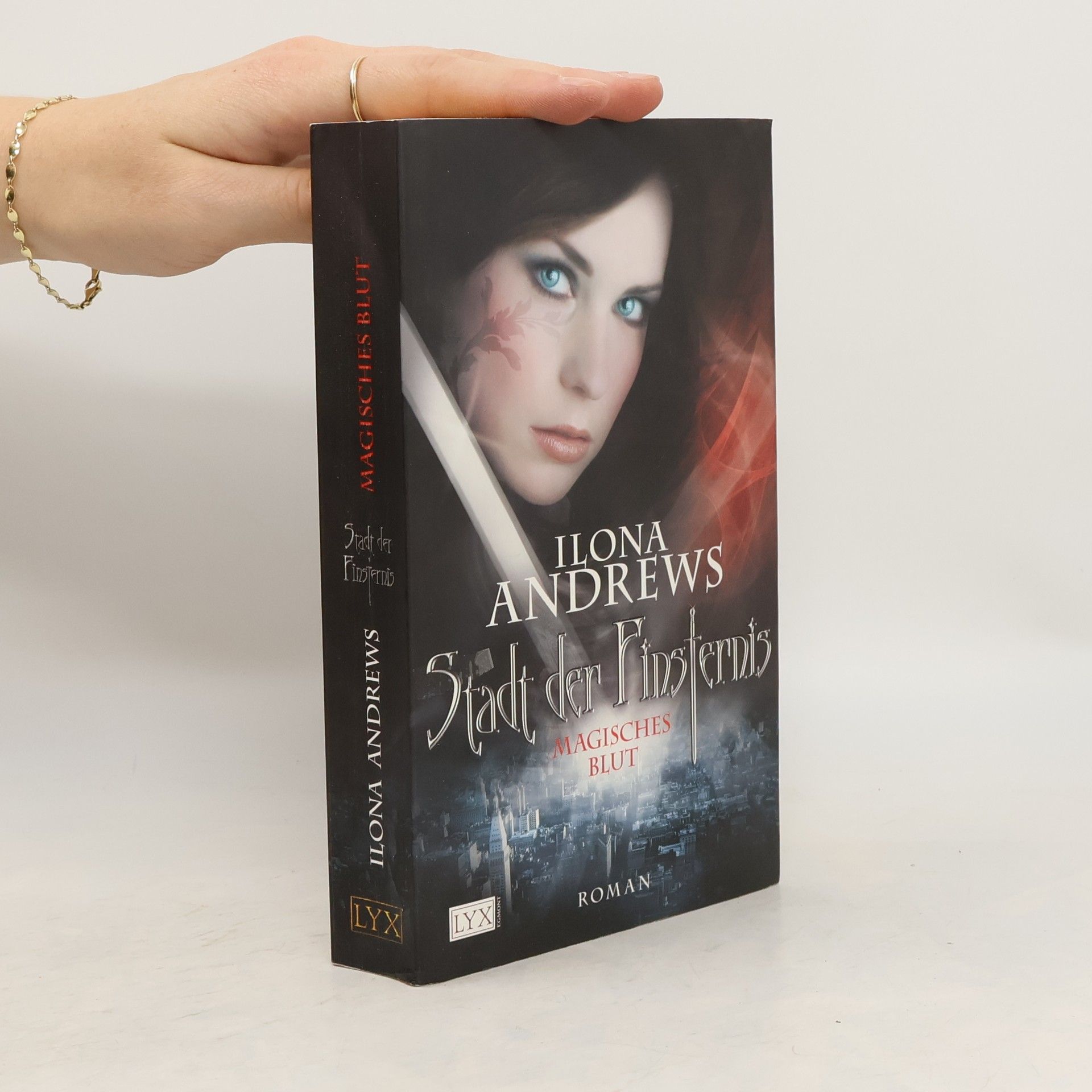 Ilona Andrews Stadt der Finsternis 4