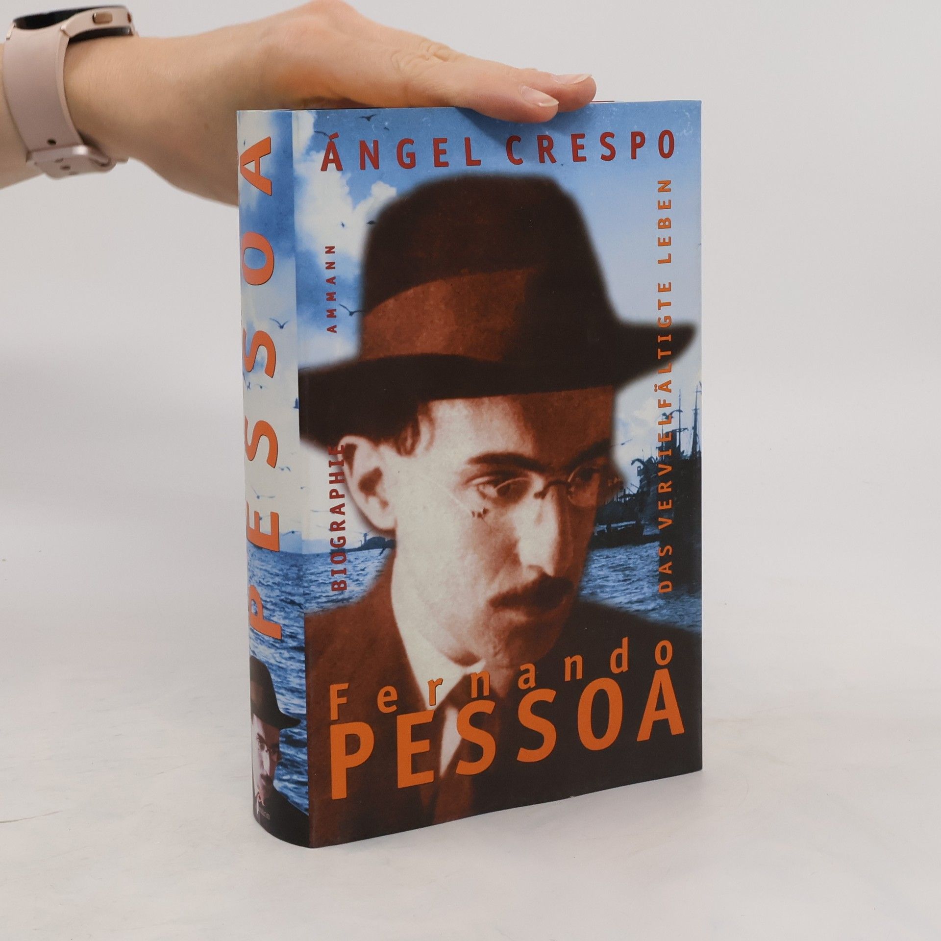 A. ngel Crespo Fernando Pessoa