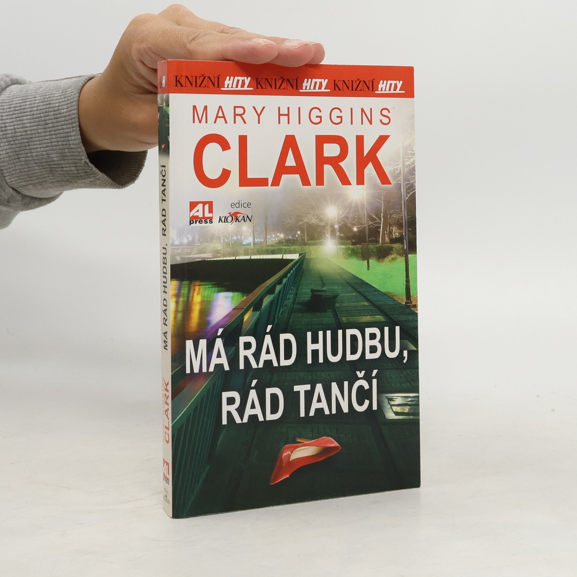 Mary Higgins Clark Má rád hudbu, rád tančí