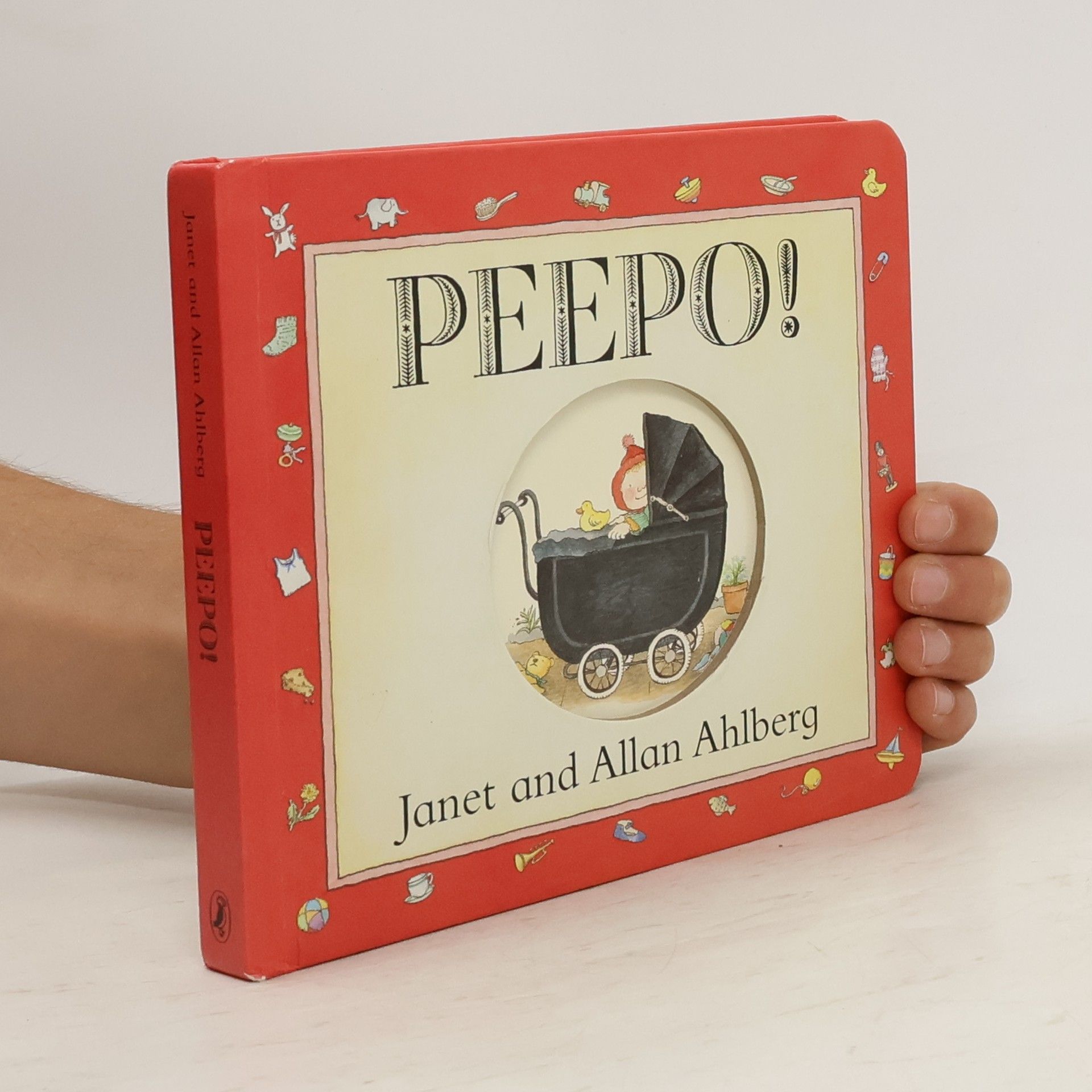 Janet Ahlberg Peepo!