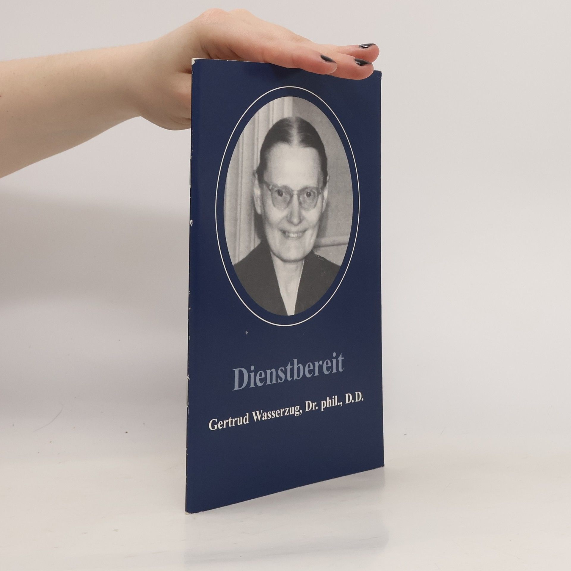 Gertrud Wasserzug-Traeder Dienstbereit