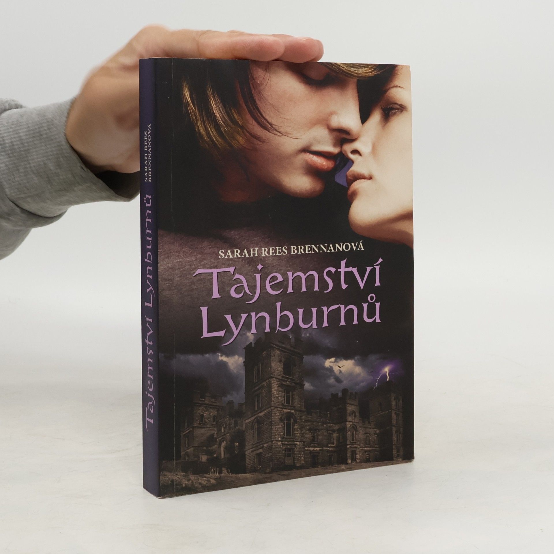 Sarah Rees Brennan Tajemství Lynburnů