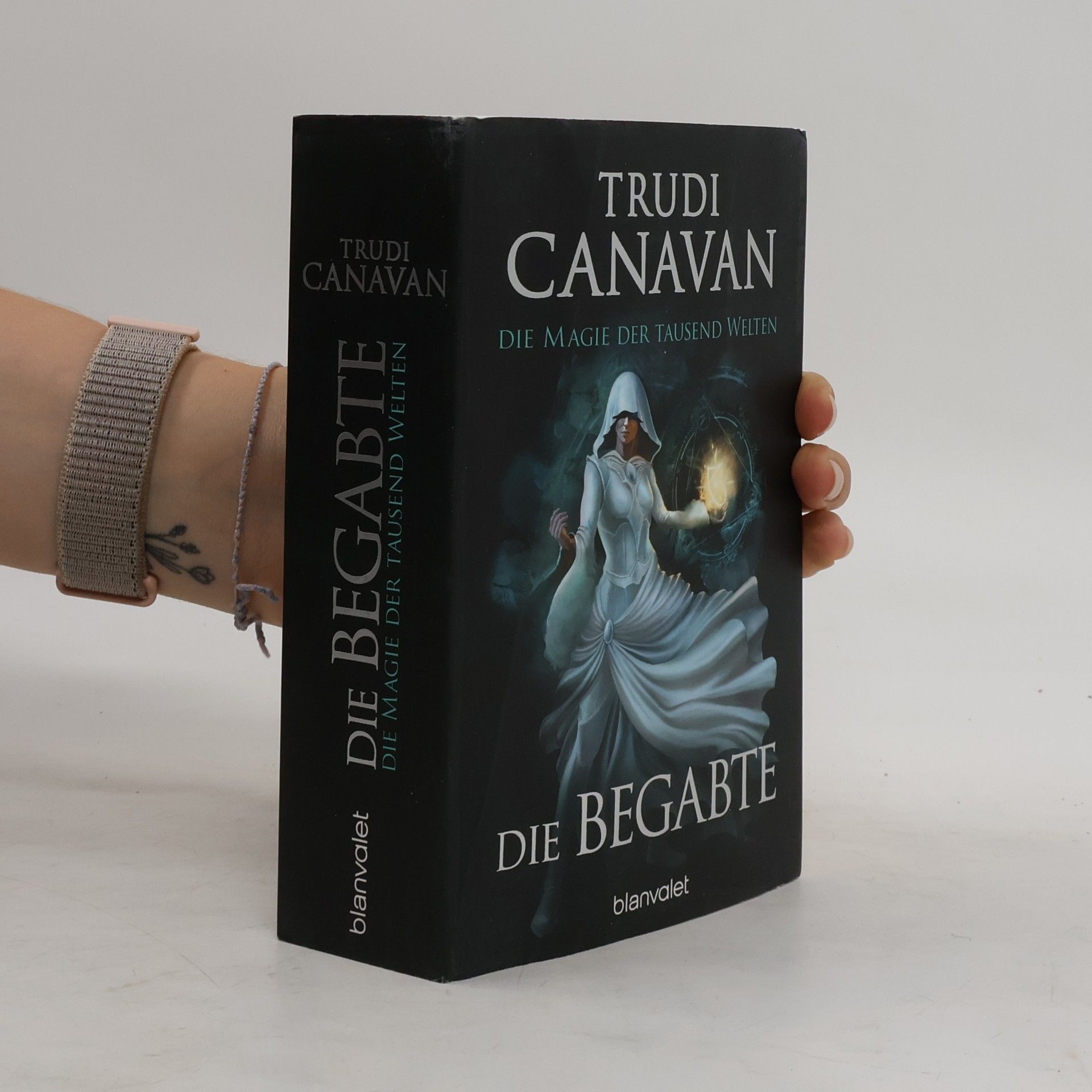 Trudi Canavan Die Magie der tausend Welten. Die Begabte