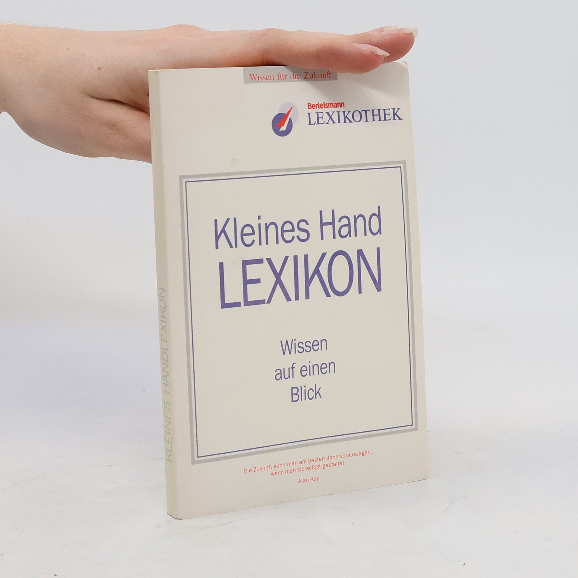 AA.VV. Kleines Handlexikon. Wissen auf einen Blick