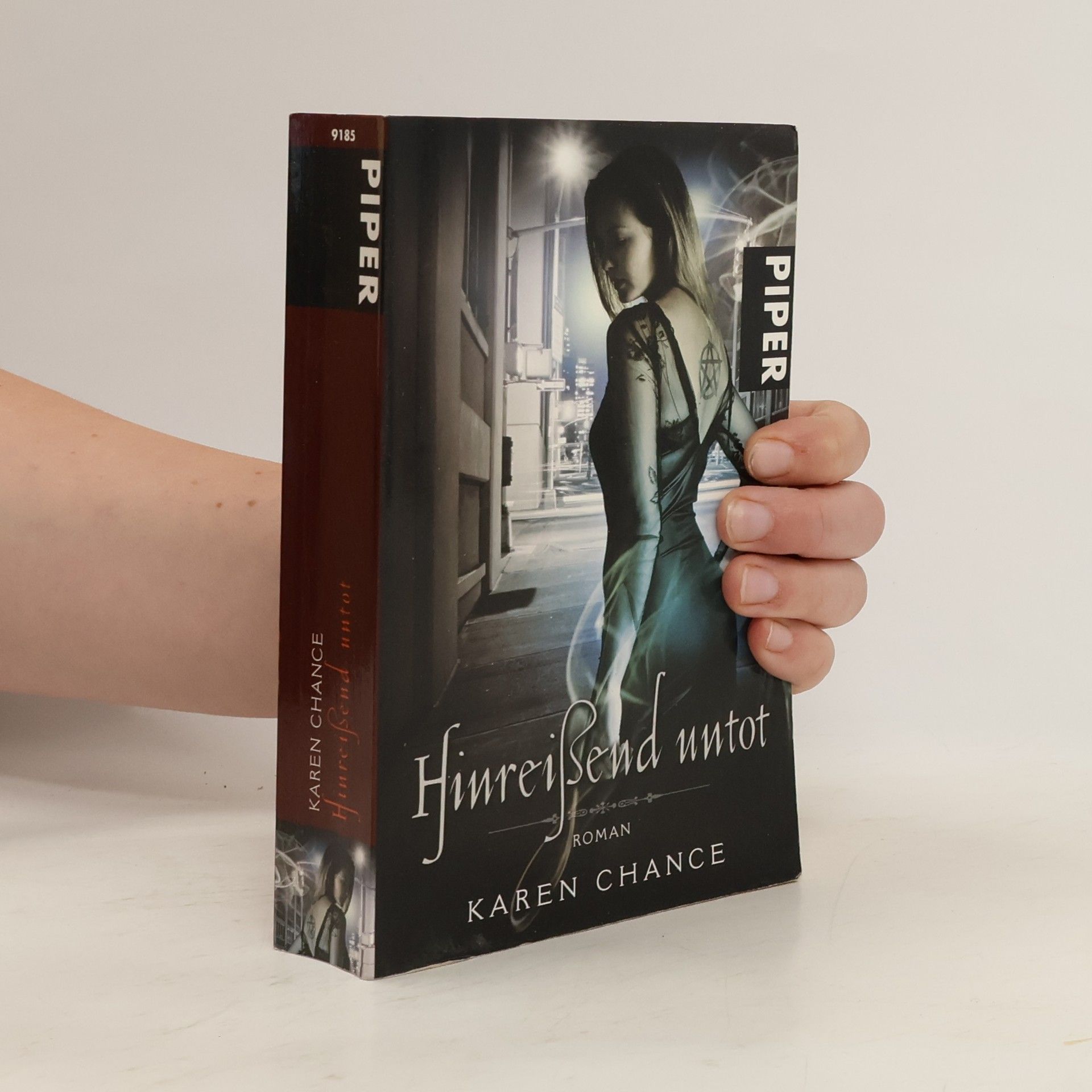 Karen Chance Hinreißend untot