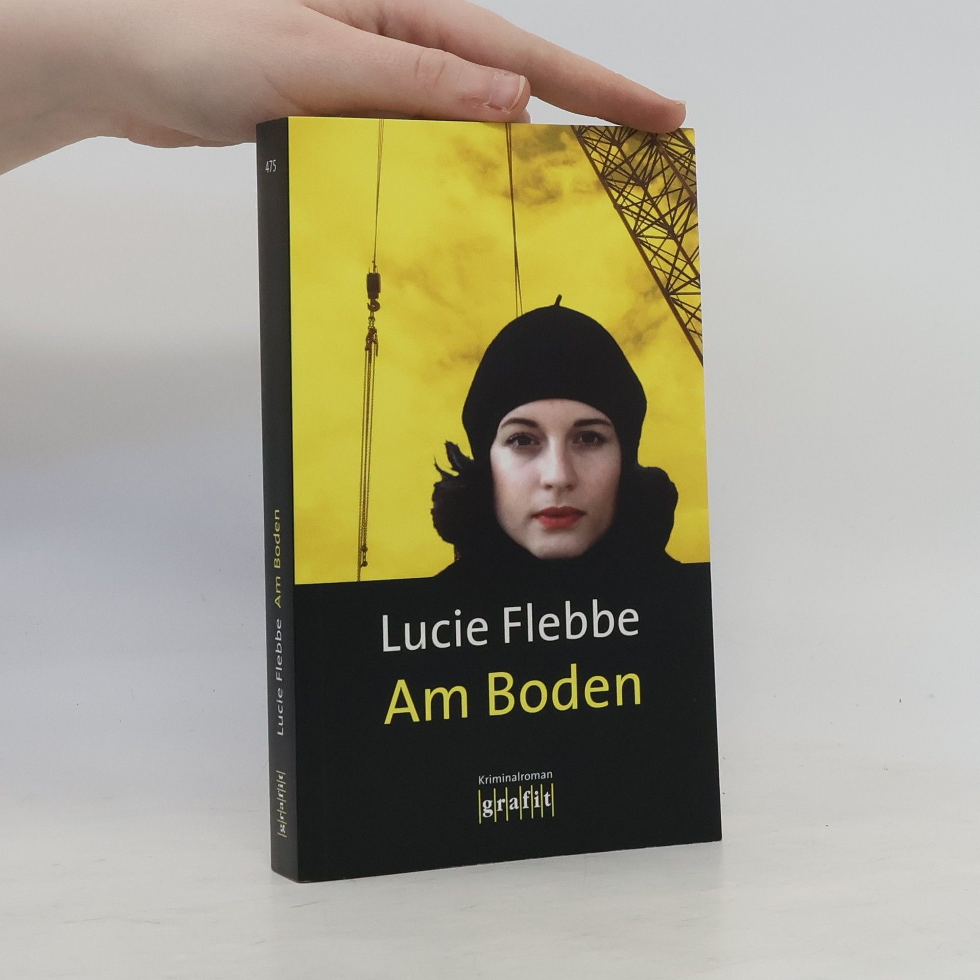Lucie Flebbe Am Boden