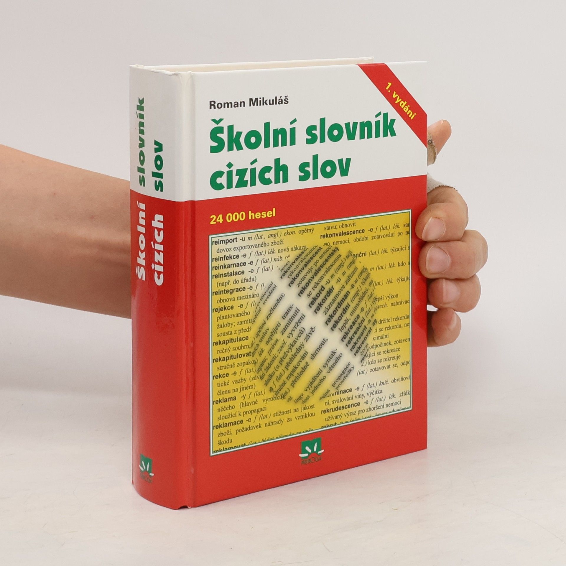 Roman Mikuláš Školní slovník cizích slov