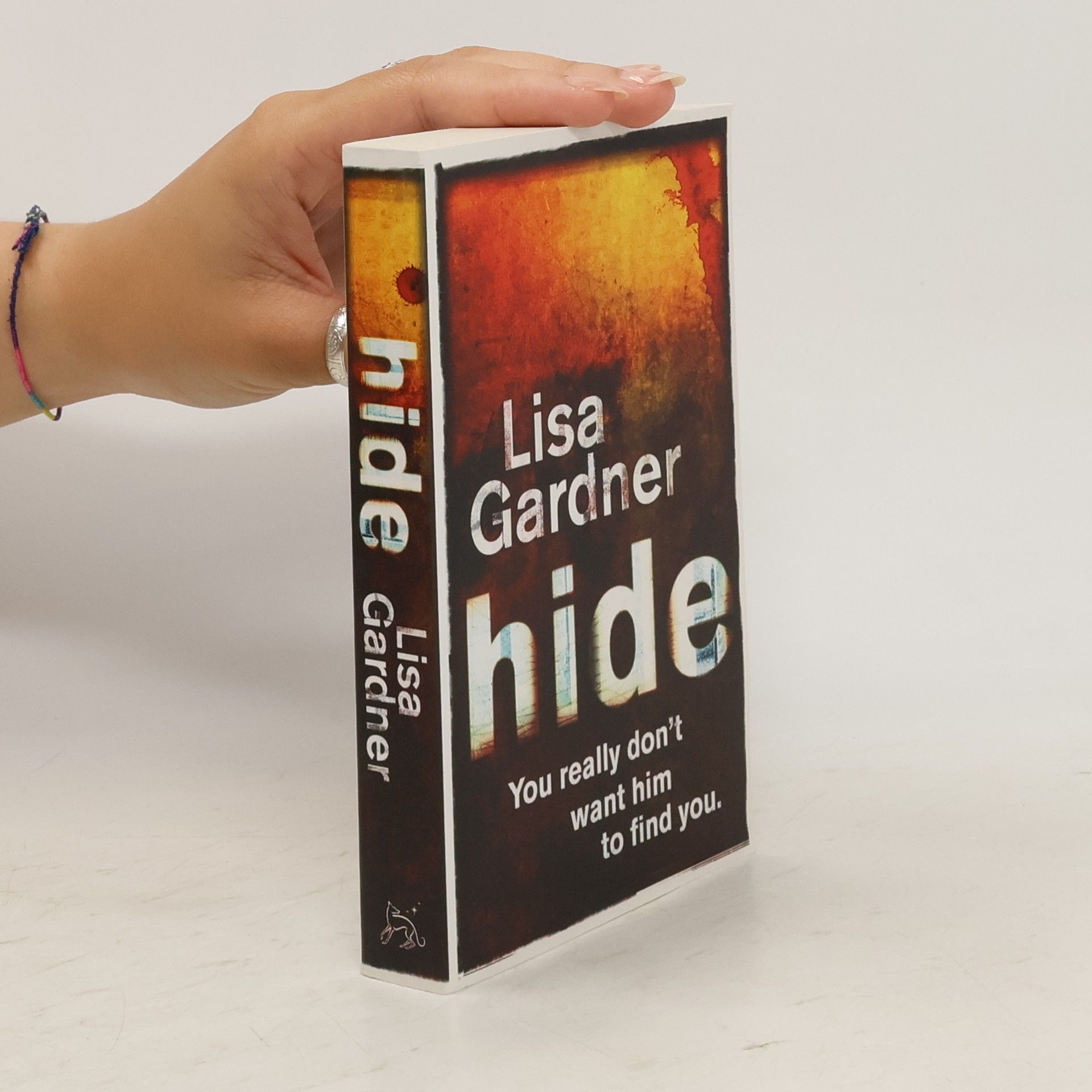 Lisa Gardner Hide