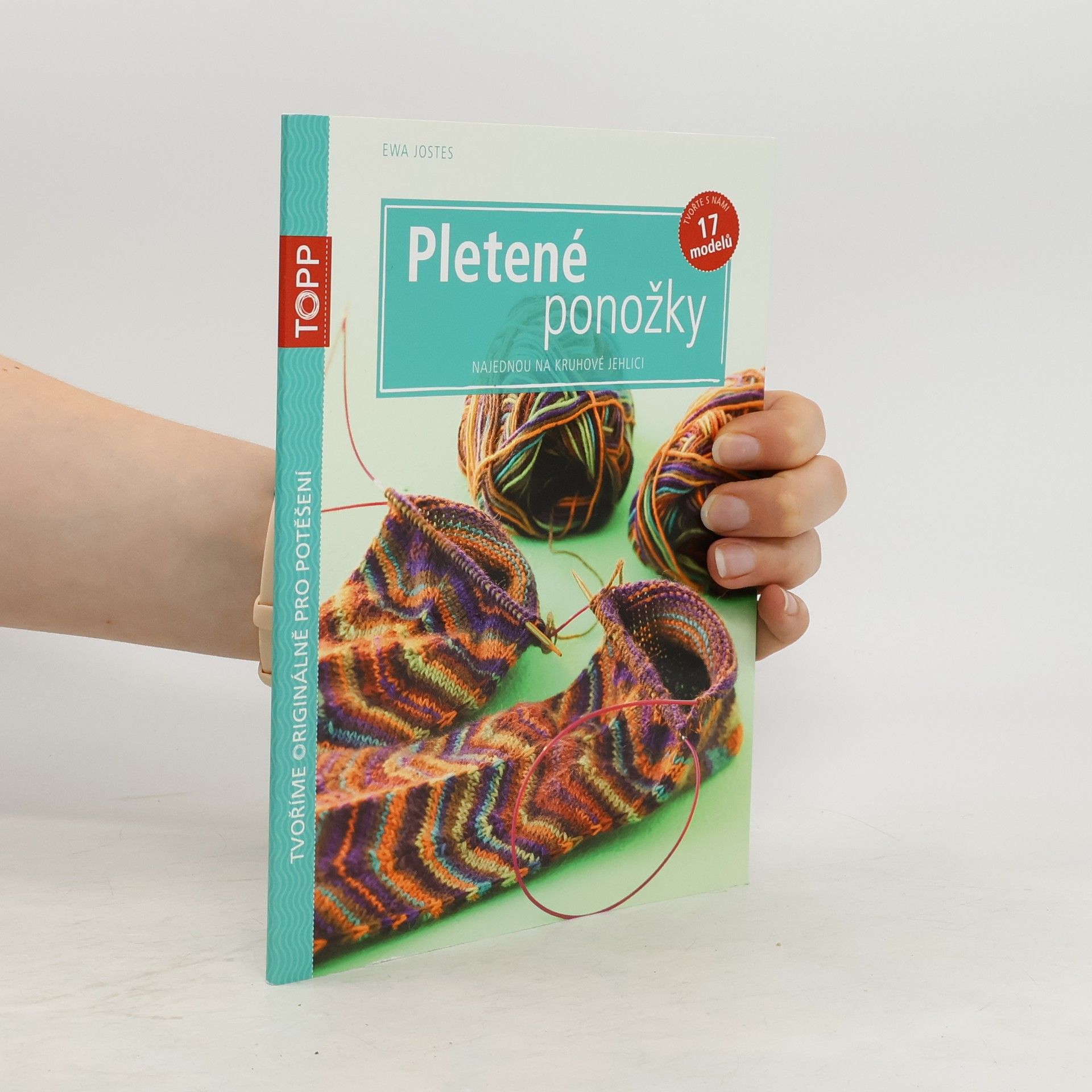 Ewa Jostes Pletené ponožky - najednou na kruhové jehlici