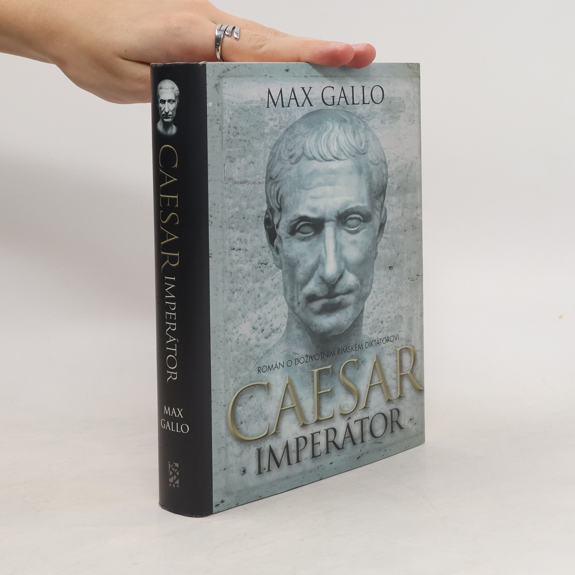 Max Gallo Caesar imperátor