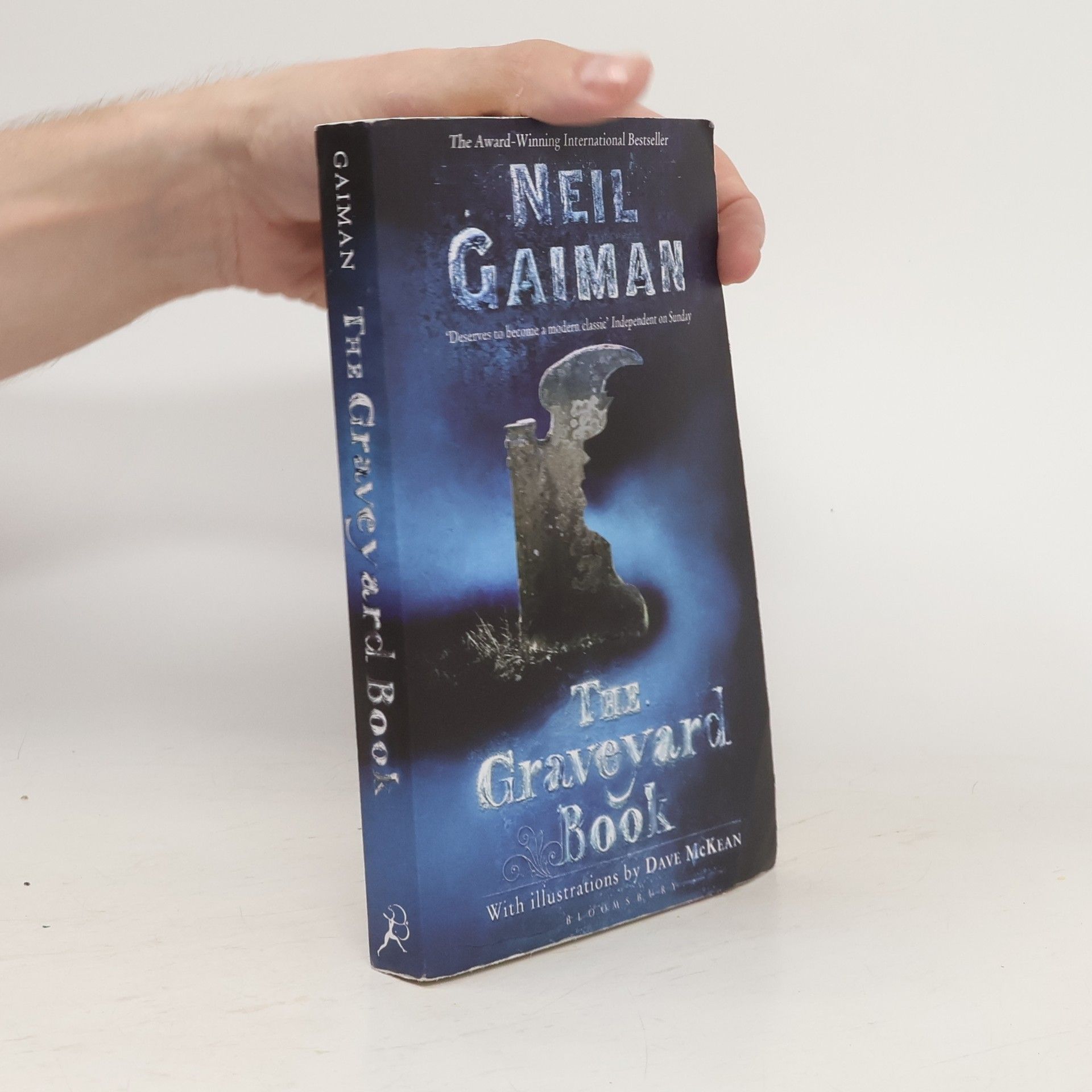 Neil Gaiman The Graveyard Book