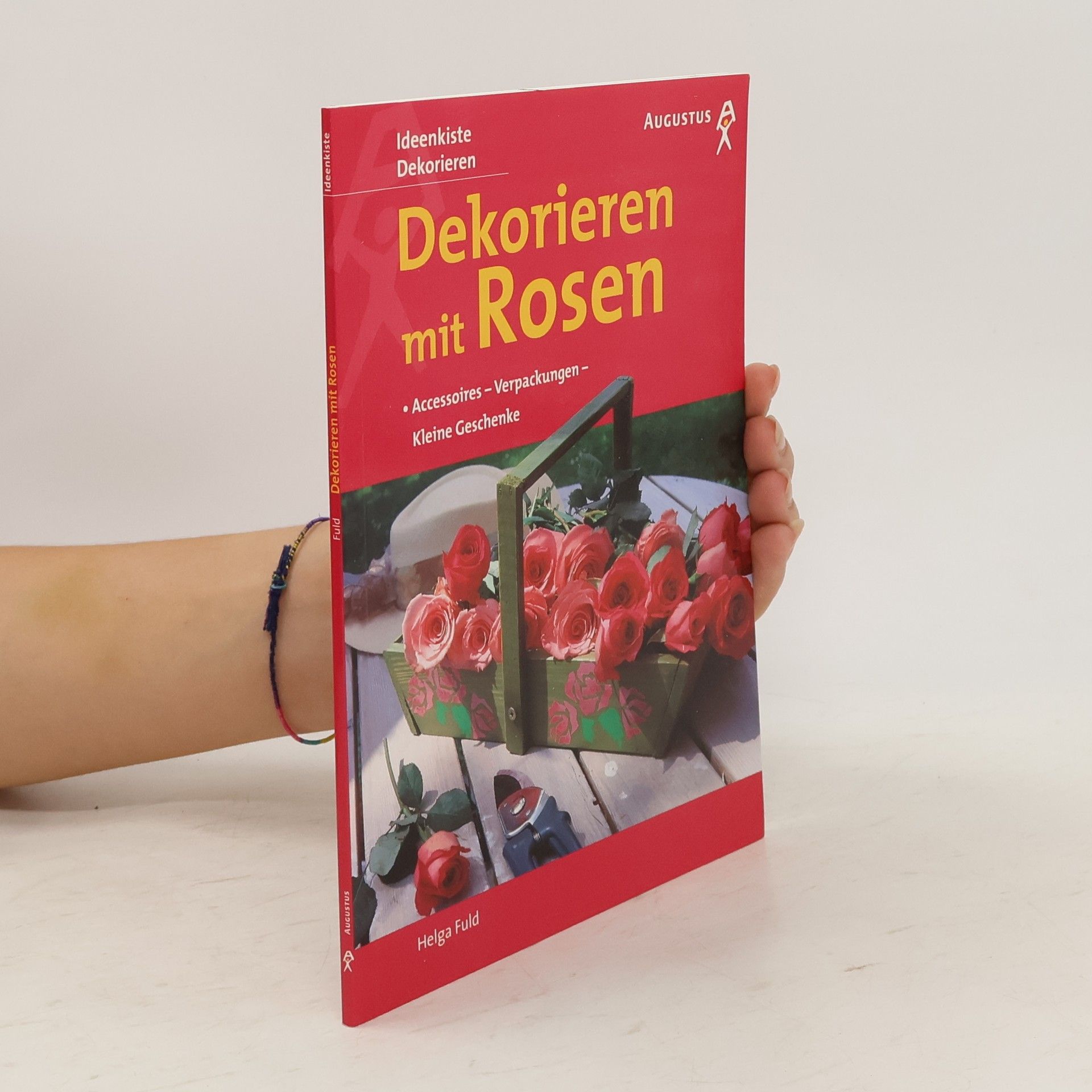 Helga Fuld Dekorieren mit Rosen