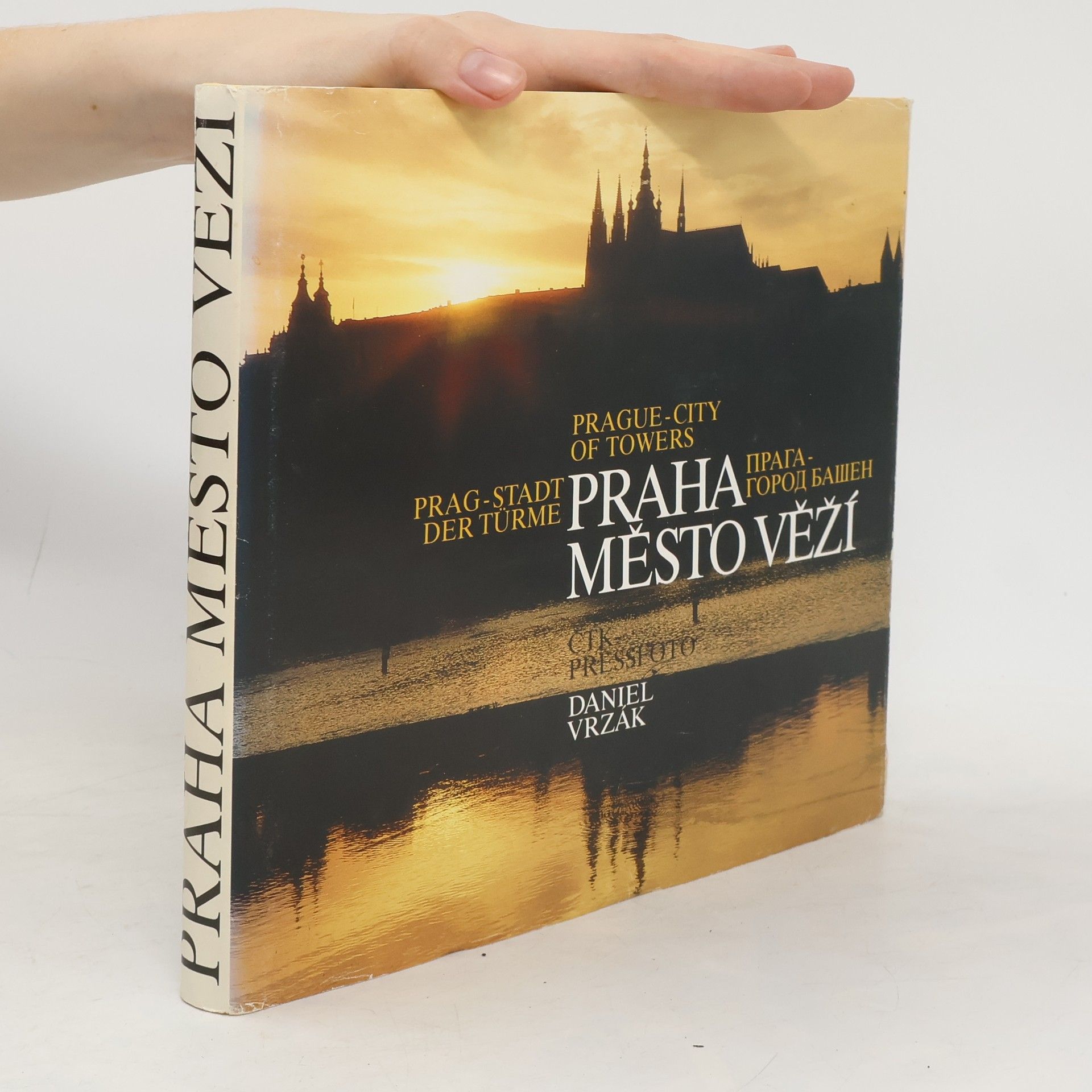 Daniel Vrzák Praha město věží