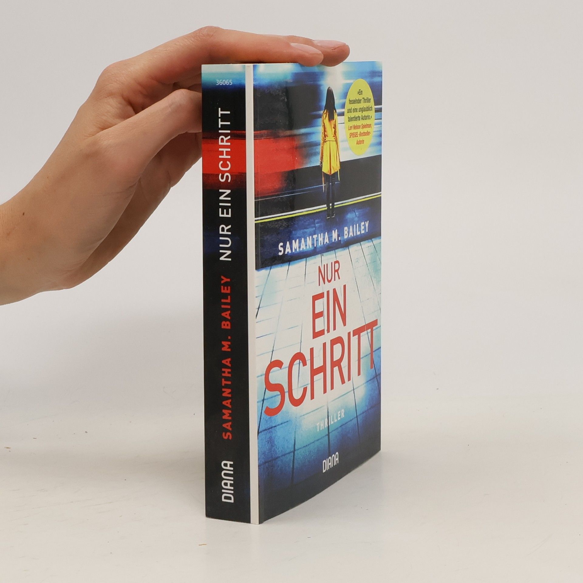 Samantha M. Bailey Nur ein Schritt