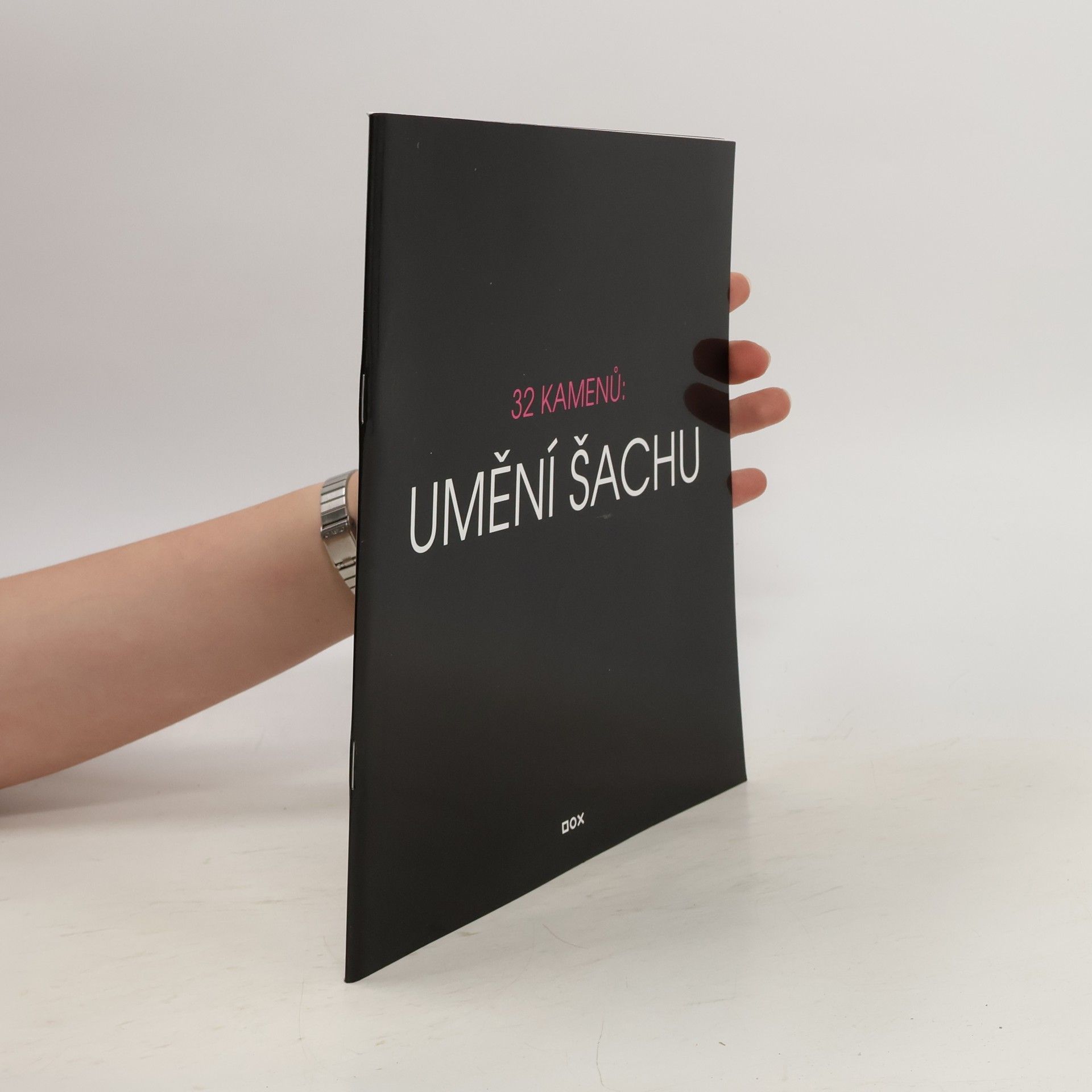 Larry List 32 kamenů: Umění šachu