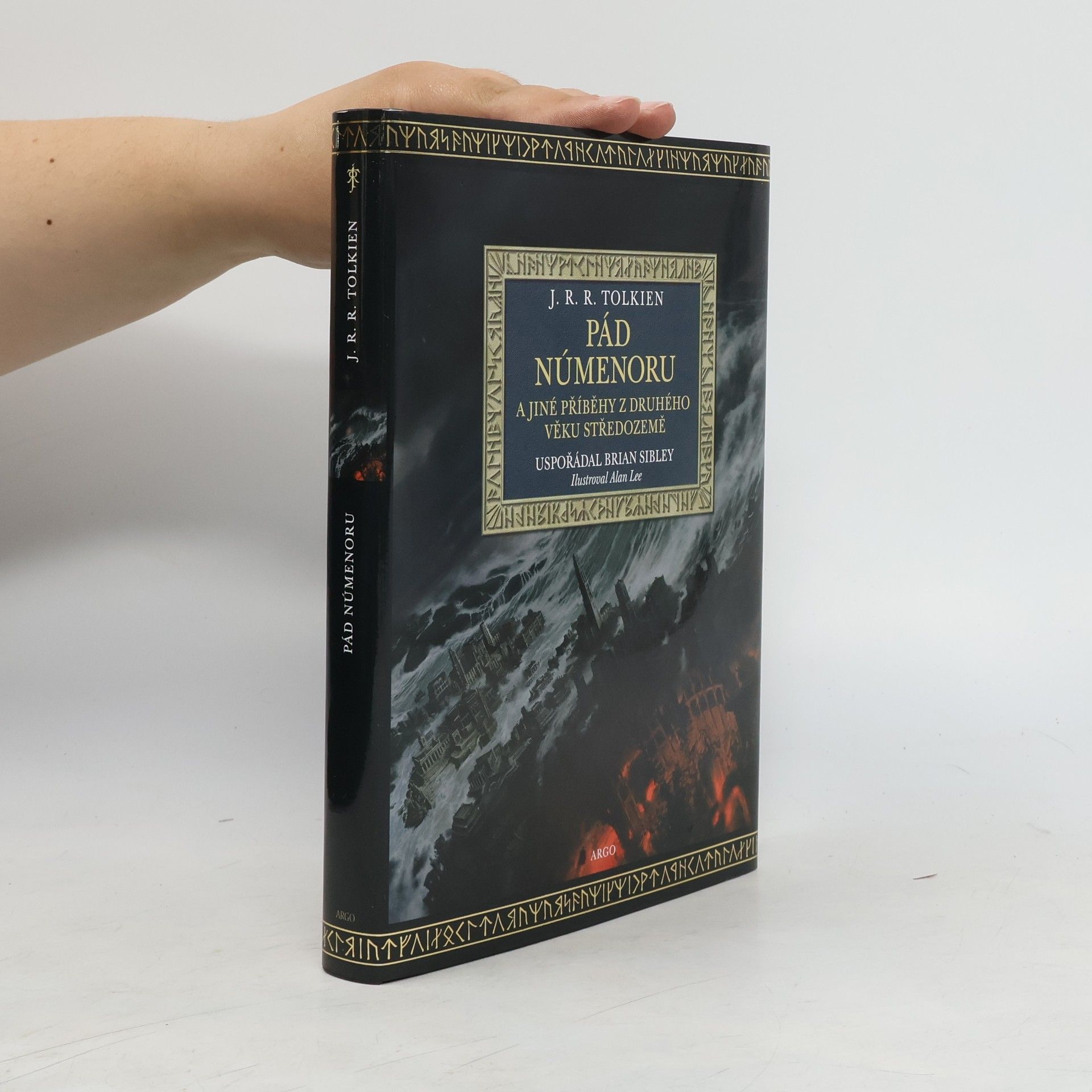 J. R. R. Tolkien Pád Númenoru a jiné příběhy z druhého věku Středozemě