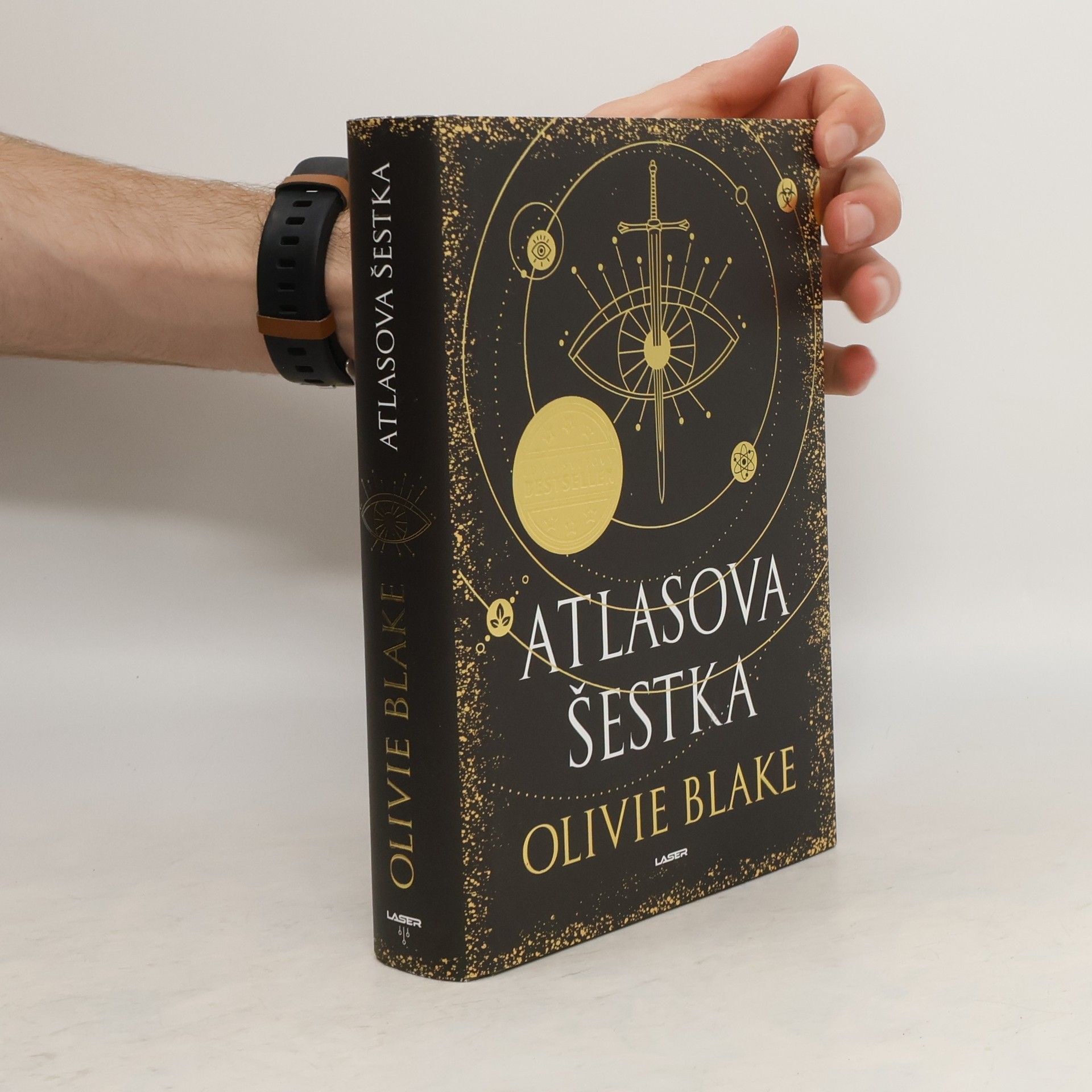 Olivie Blake Atlasova šestka