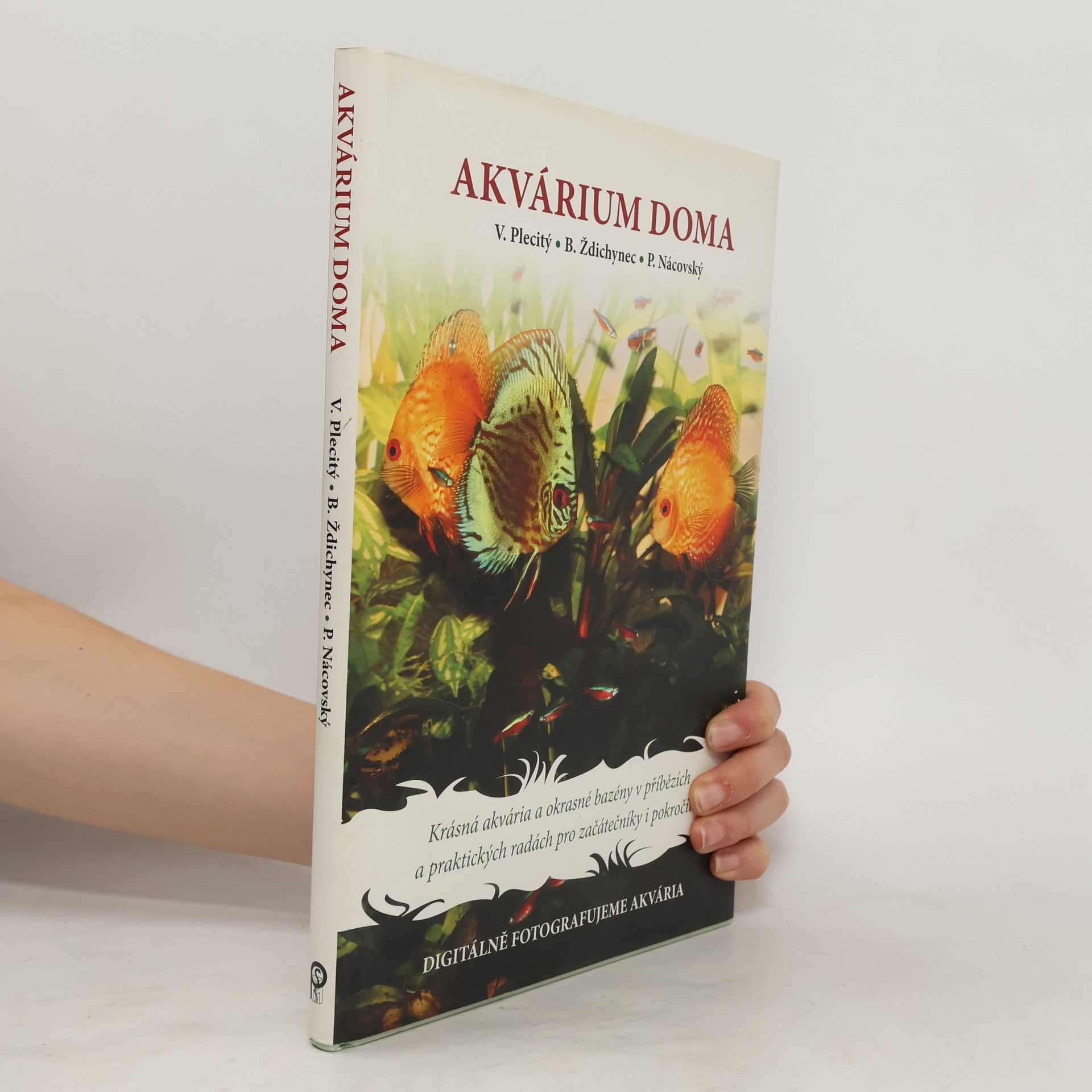 Bohumil Ždichynec Akvárium doma