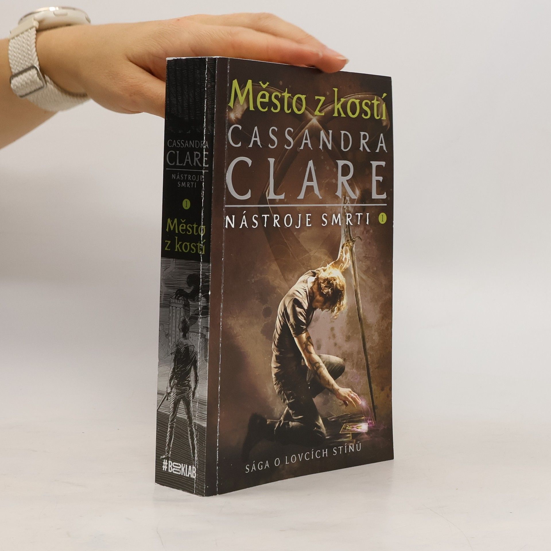 Cassandra Clare Nástroje smrti 1: Město z kostí