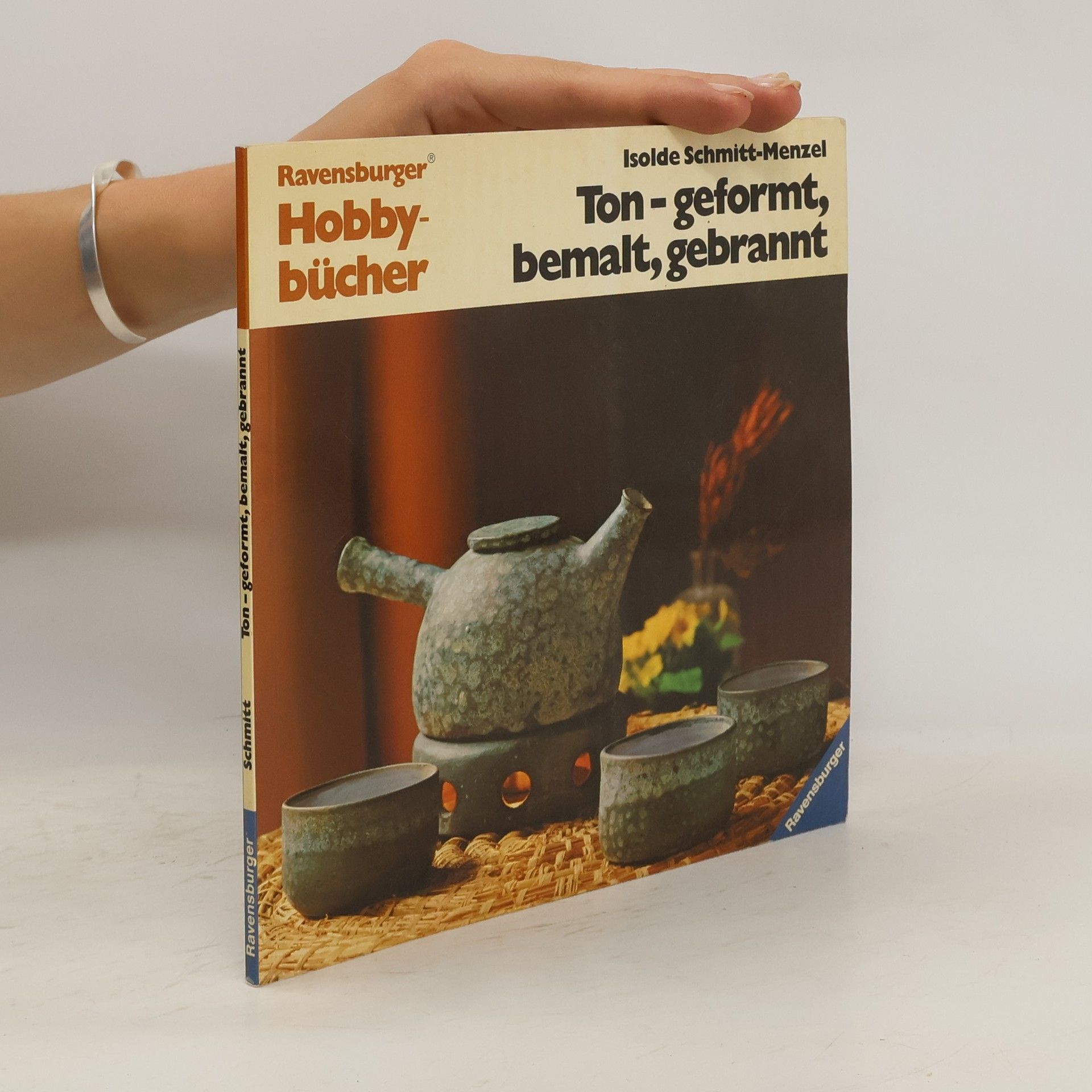 Isolde Schmitt-Menzel Ton geformt, bemalt, gebrannt