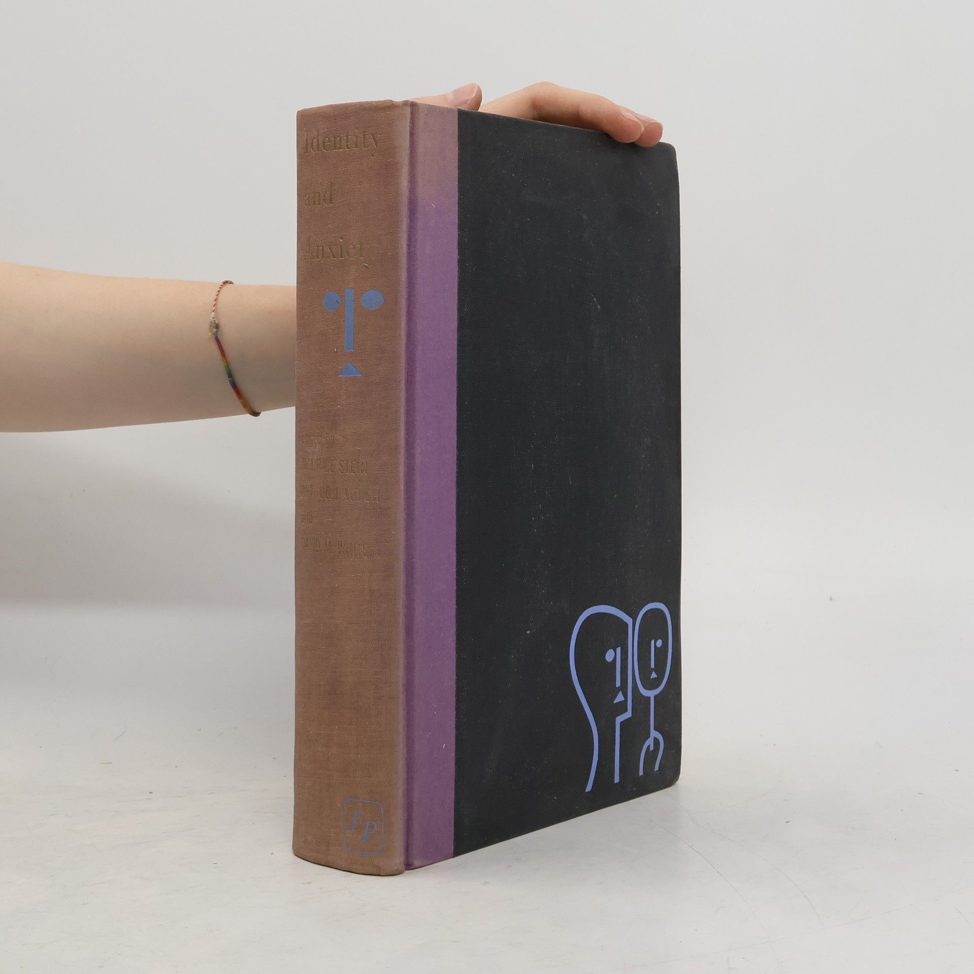 Collectif d'auteurs Identity and Anxiety