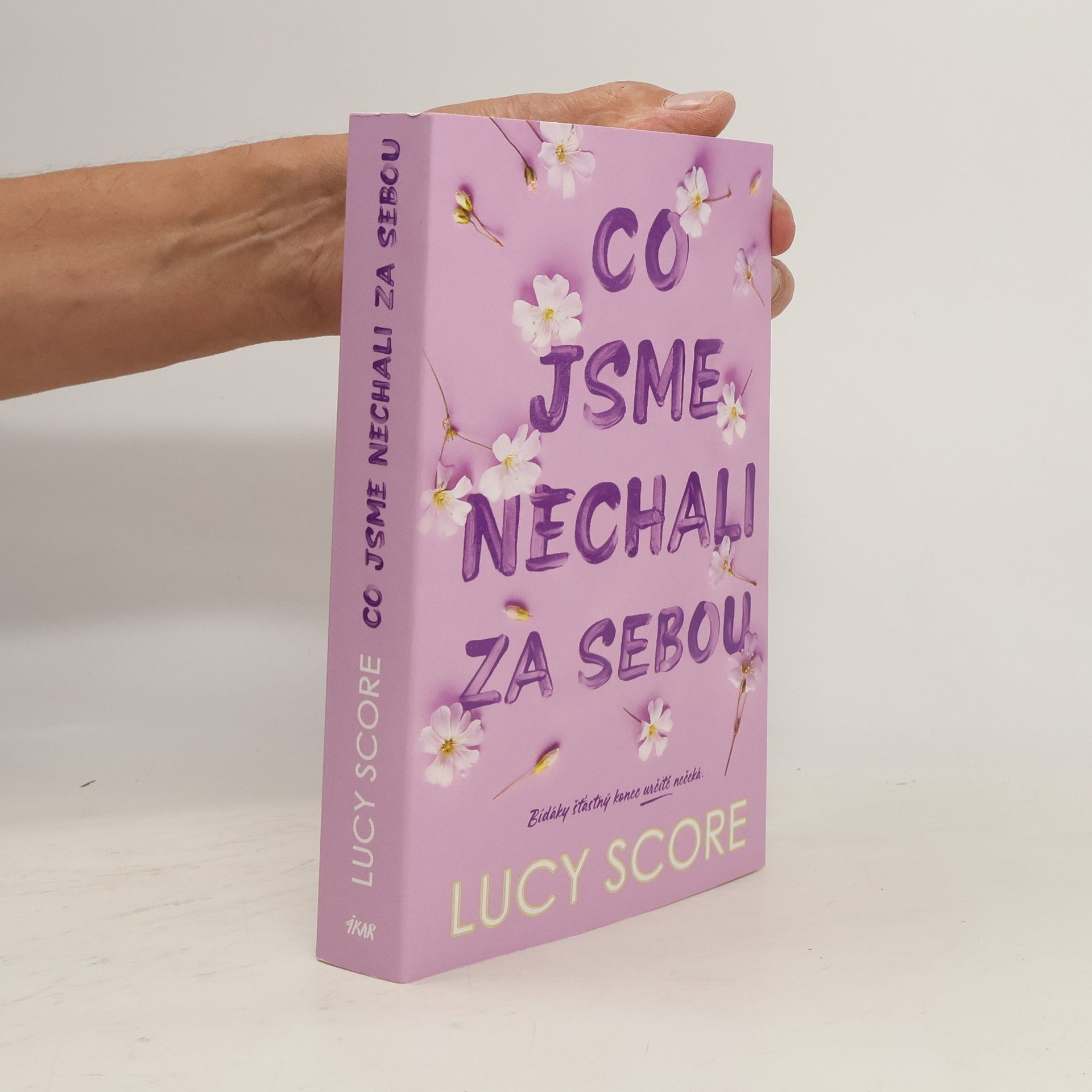 Lucy Score Co jsme nechali za sebou
