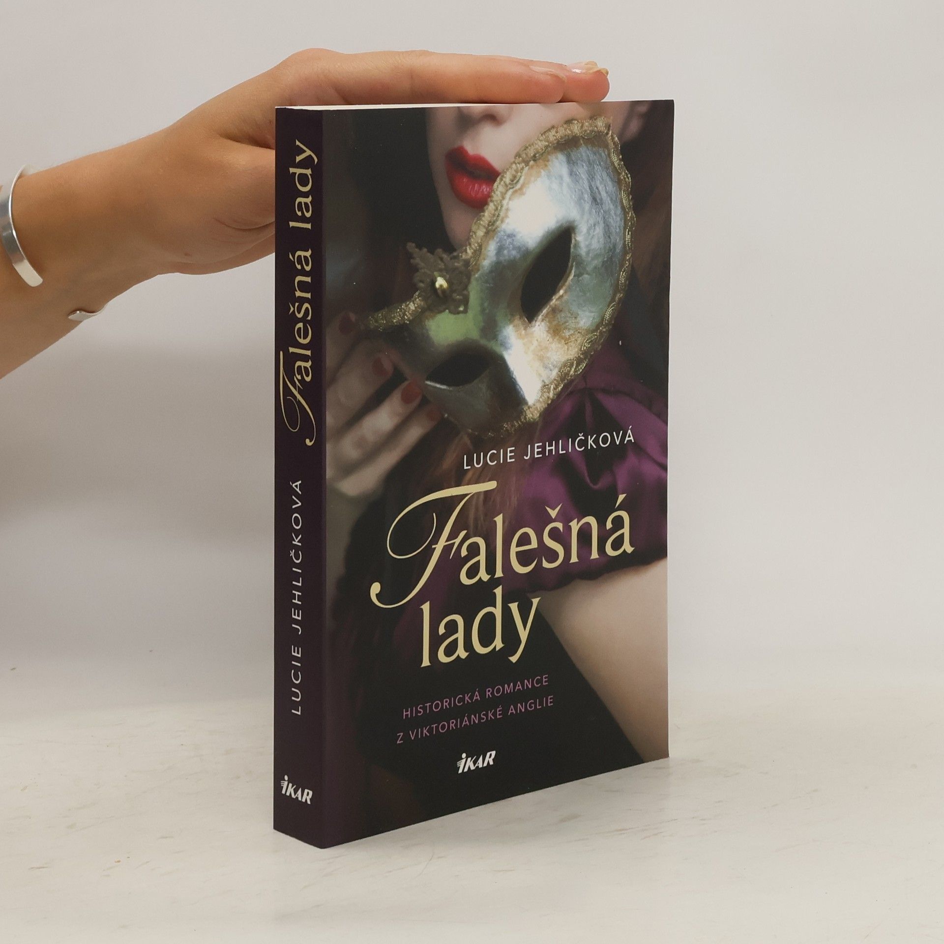 Lucie Jehličková Falešná lady