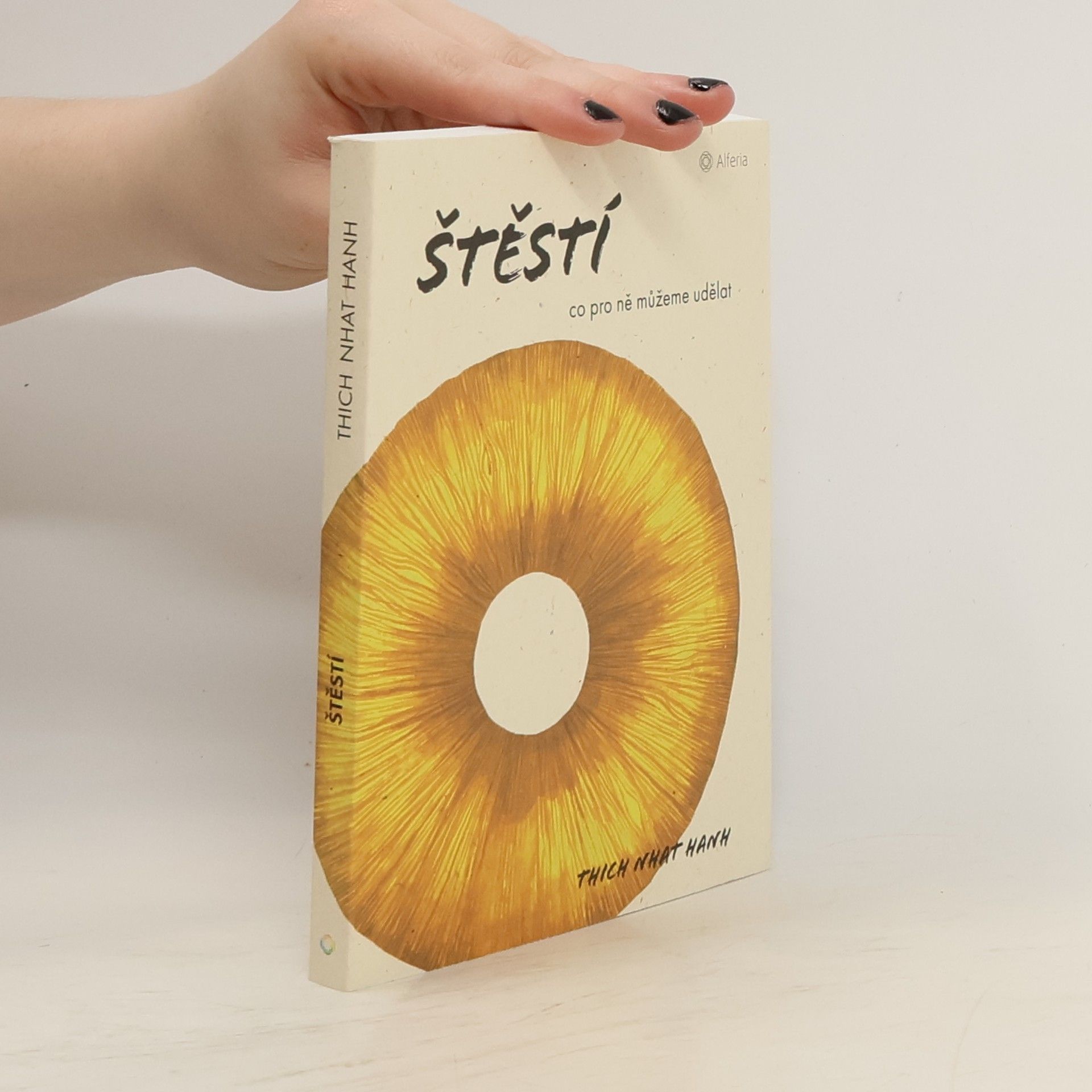 Thich Nhat Hanh Štěstí : co pro ně můžeme udělat