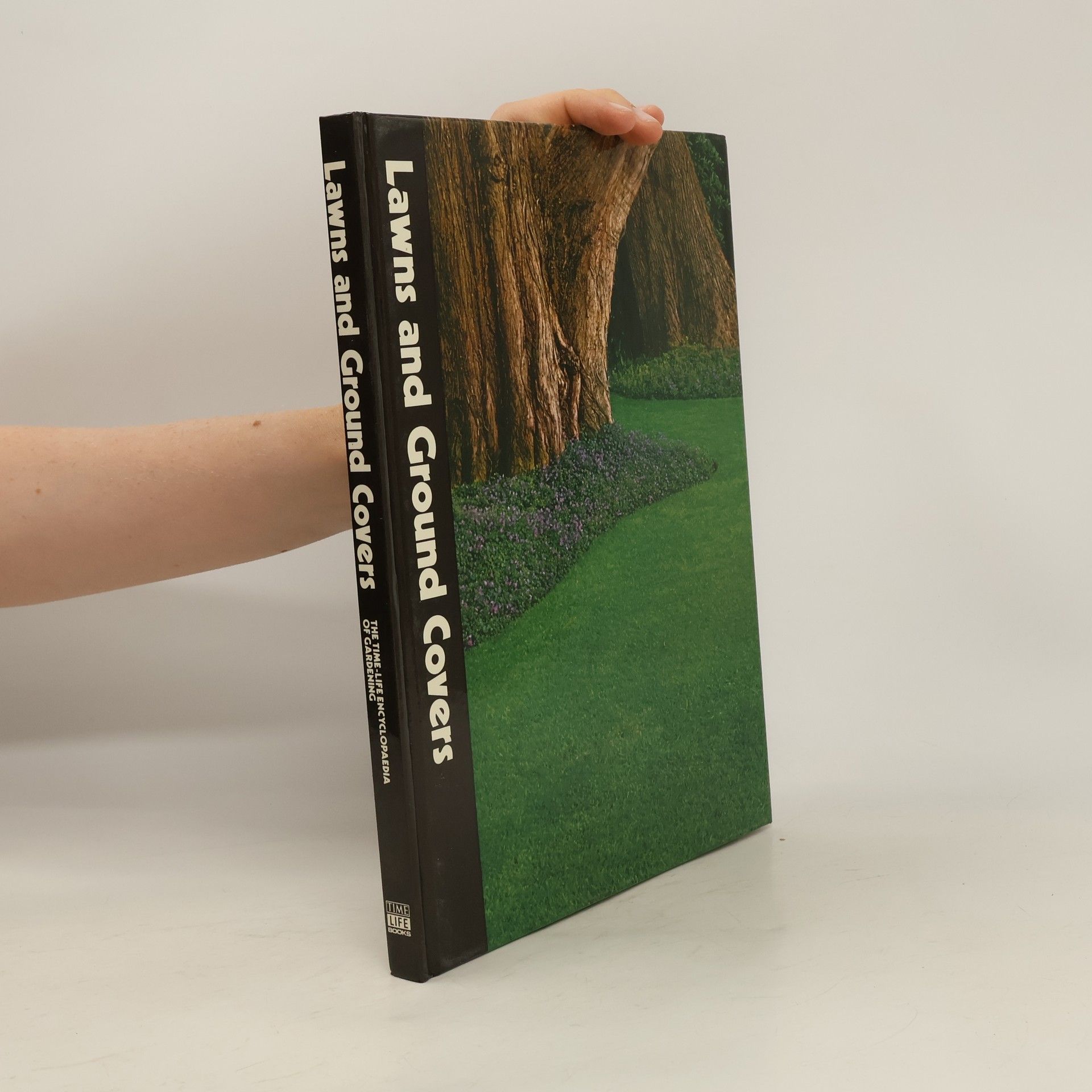 AA.VV. Lawns and Ground Covers