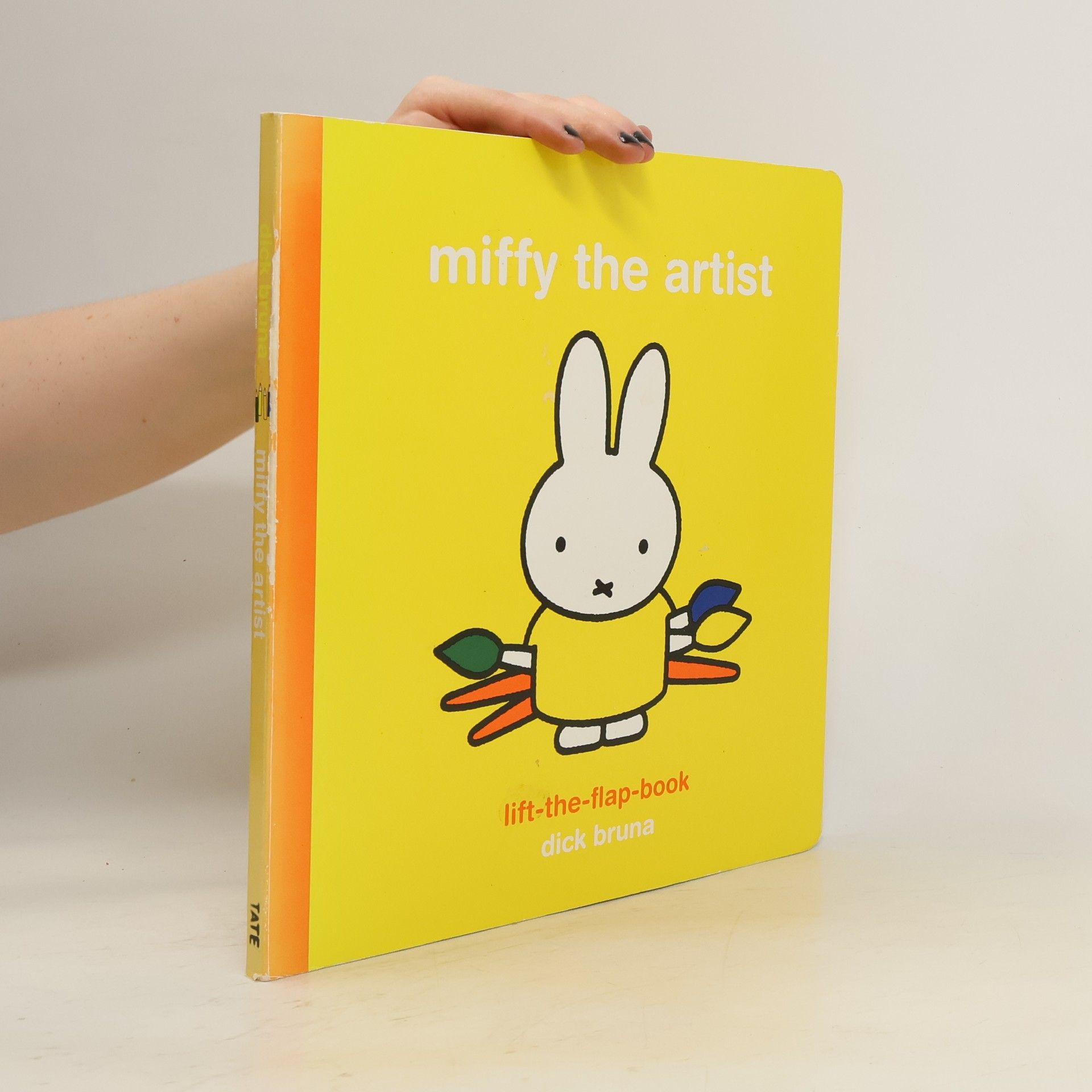 Dick Bruna Miffy the artist: a lift the flap book