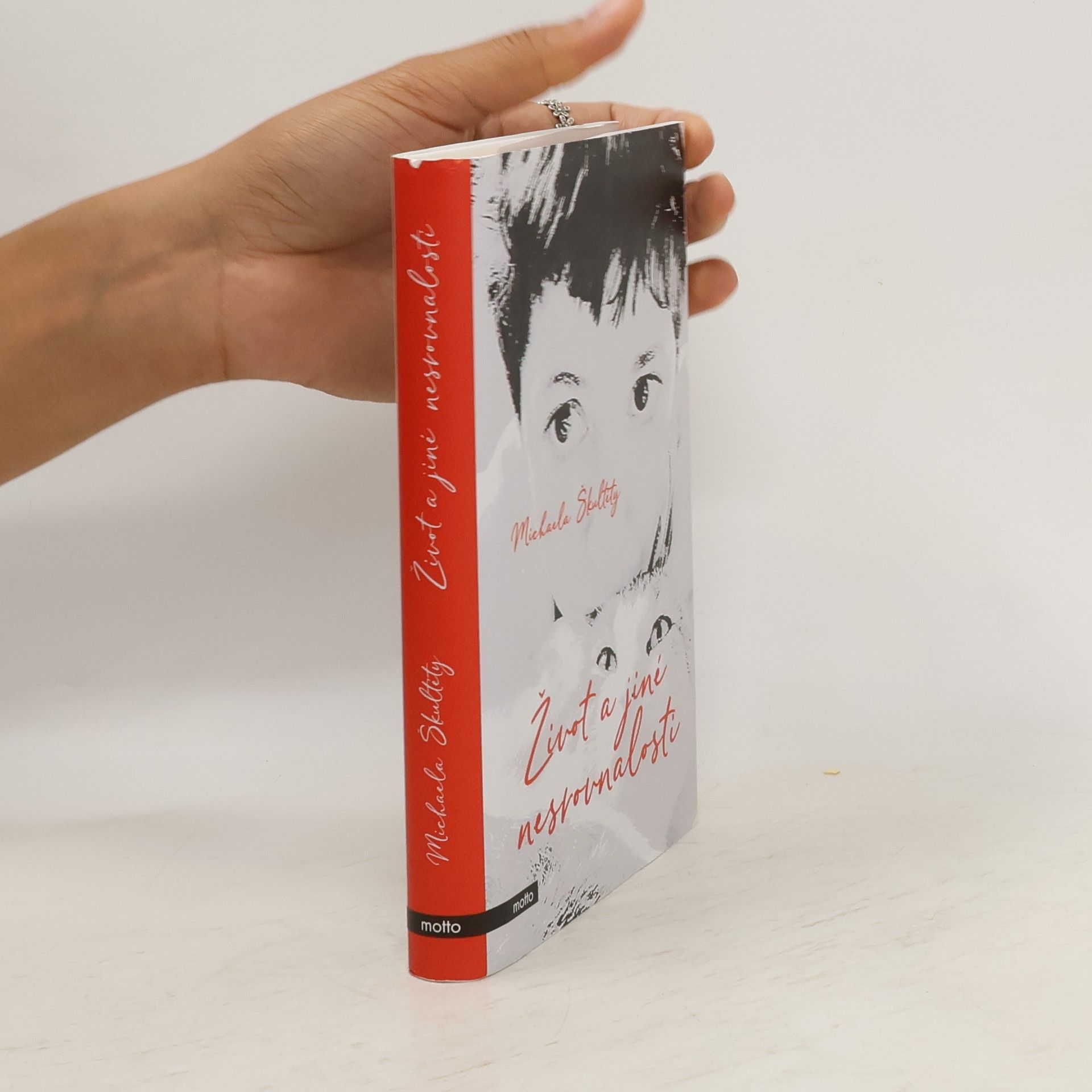 Michaela Škultéty Život a jiné nesrovnalosti