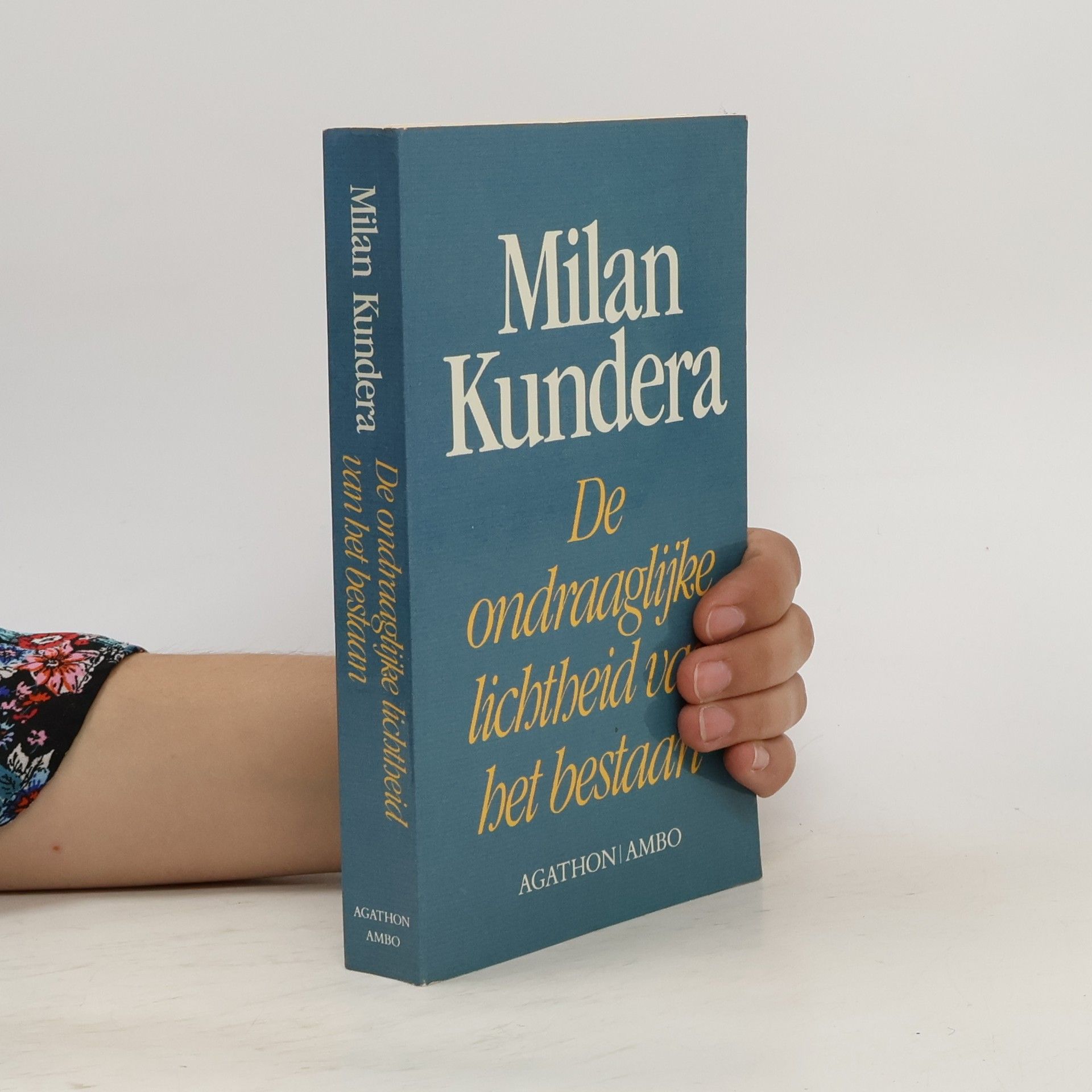 Milan Kundera De ondraaglijke lichtheid van het bestaan