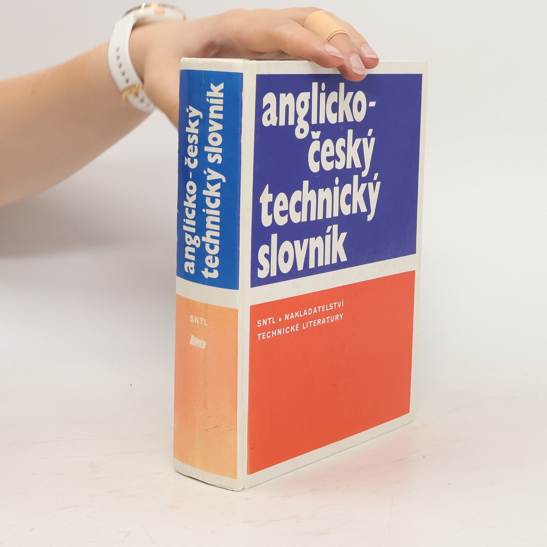 Zdeněk Bažant Anglicko-český technický slovník