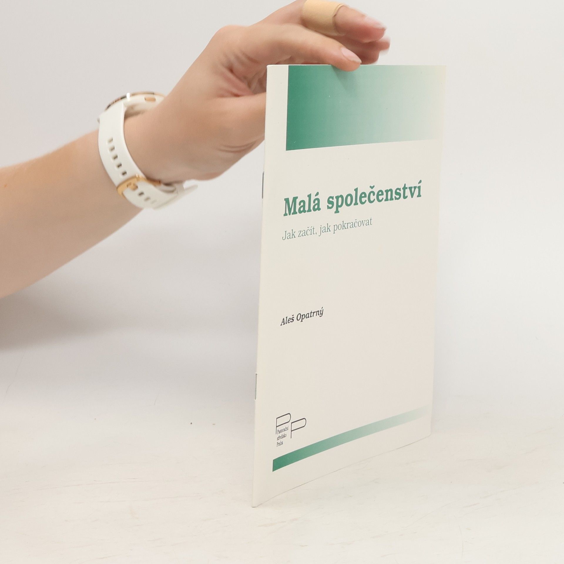 Aleš Opatrný Malá společenství
