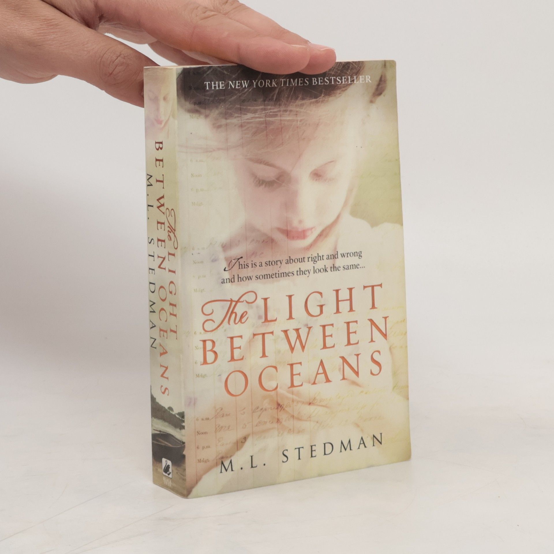 M. L. Stedman The light between oceans