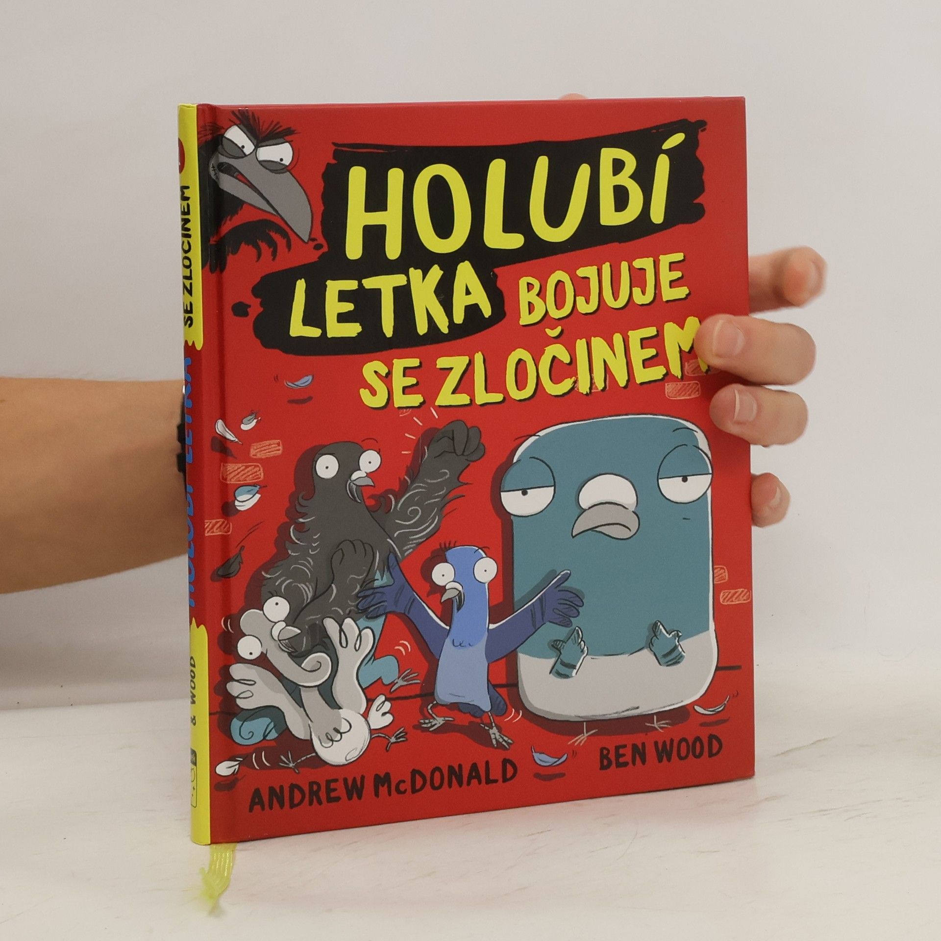 Andrew McDonald Holubí letka bojuje se zločinem
