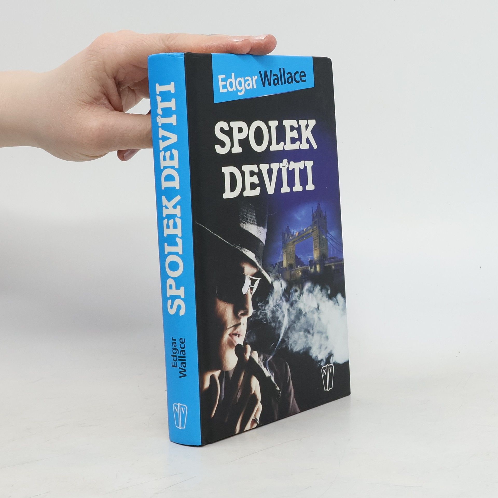 Edgar Wallace Spolek devíti