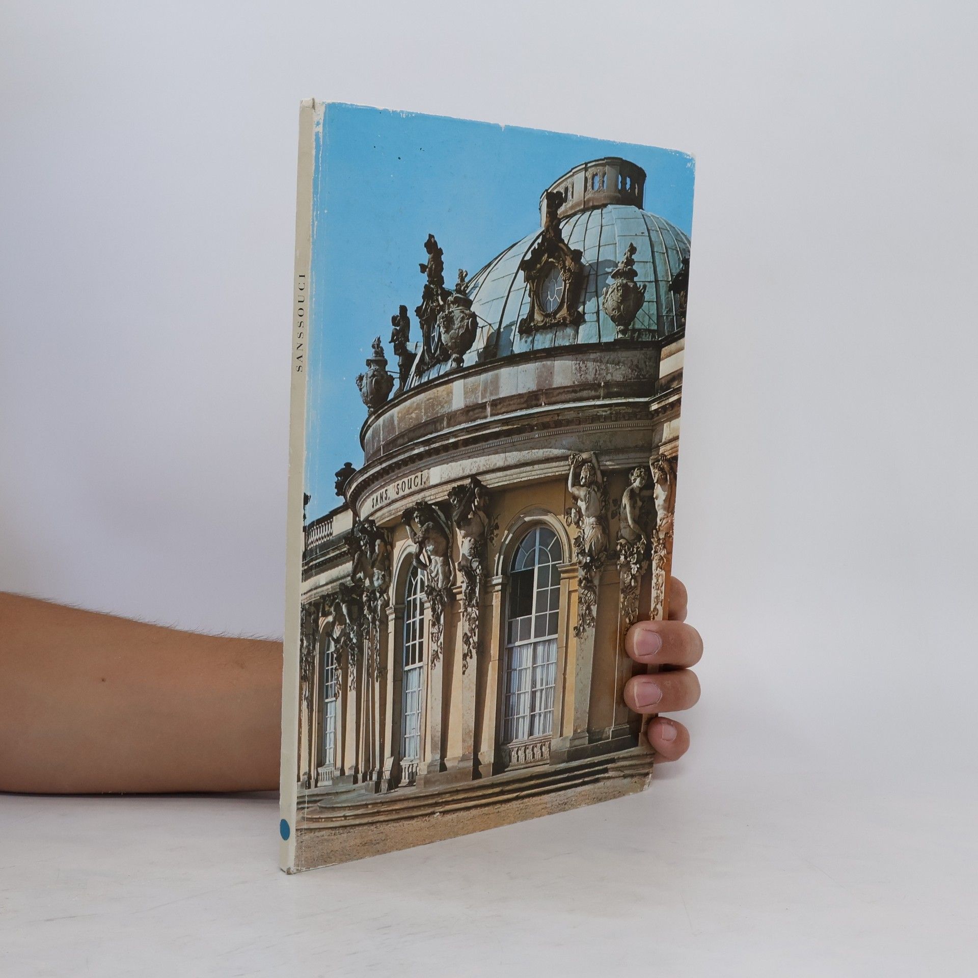 Hans-Joachim Giersberg Sanssouci. Schloesser, Gaerten, Kunstwerke