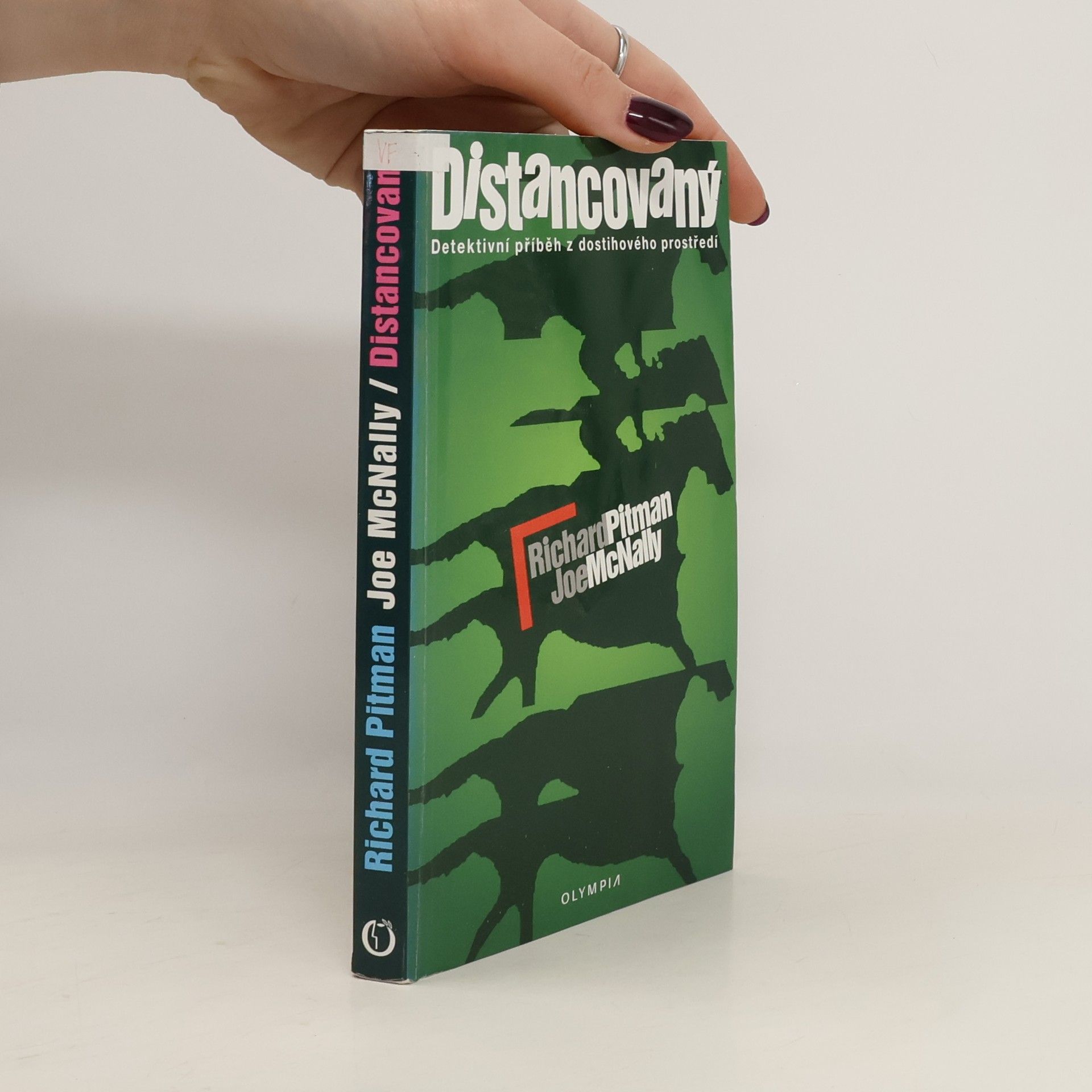 Richard Pitman Distancovaný : detektivní příběh z dostihového prostředí