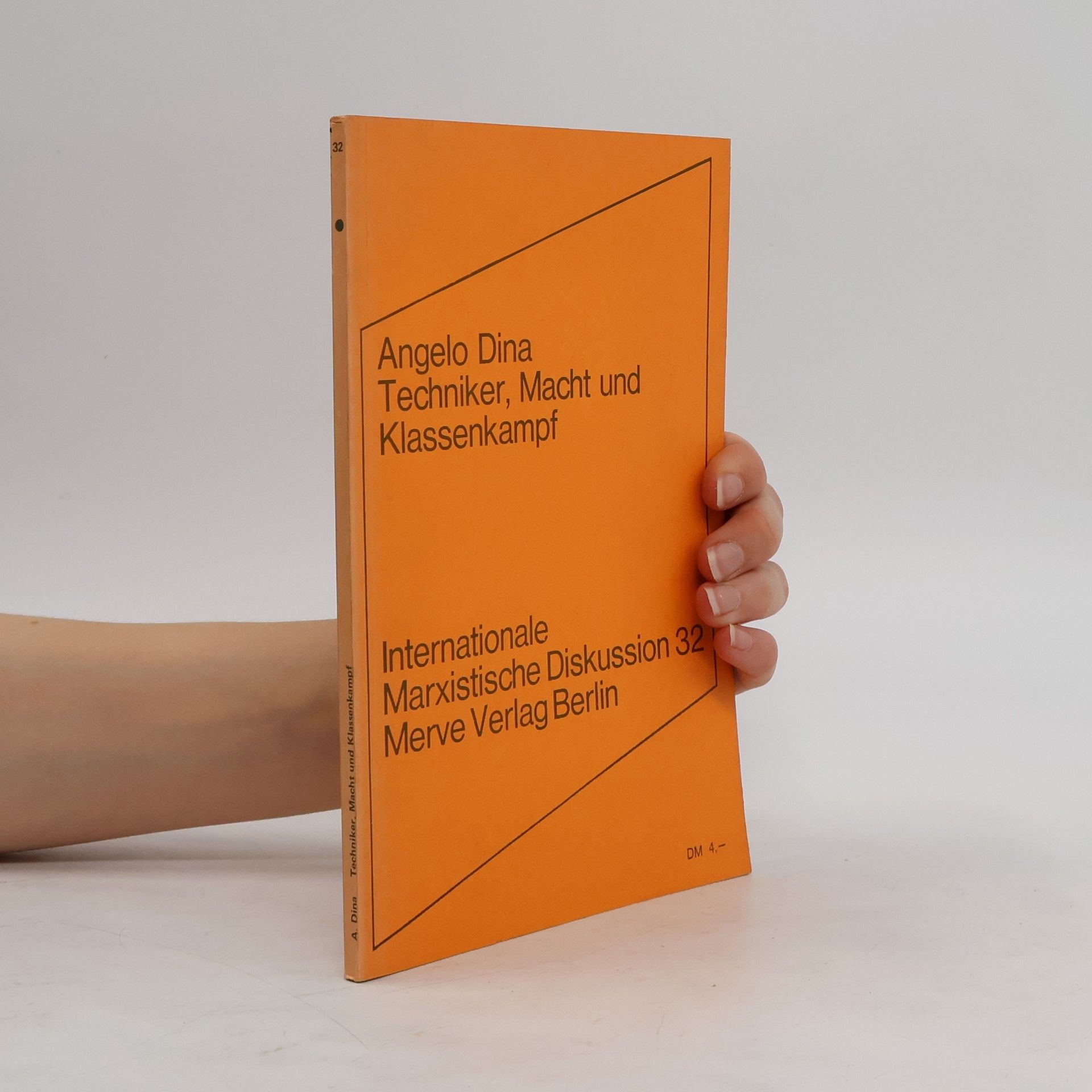 Angelo Dina Techniker, Macht und Klassenkampf