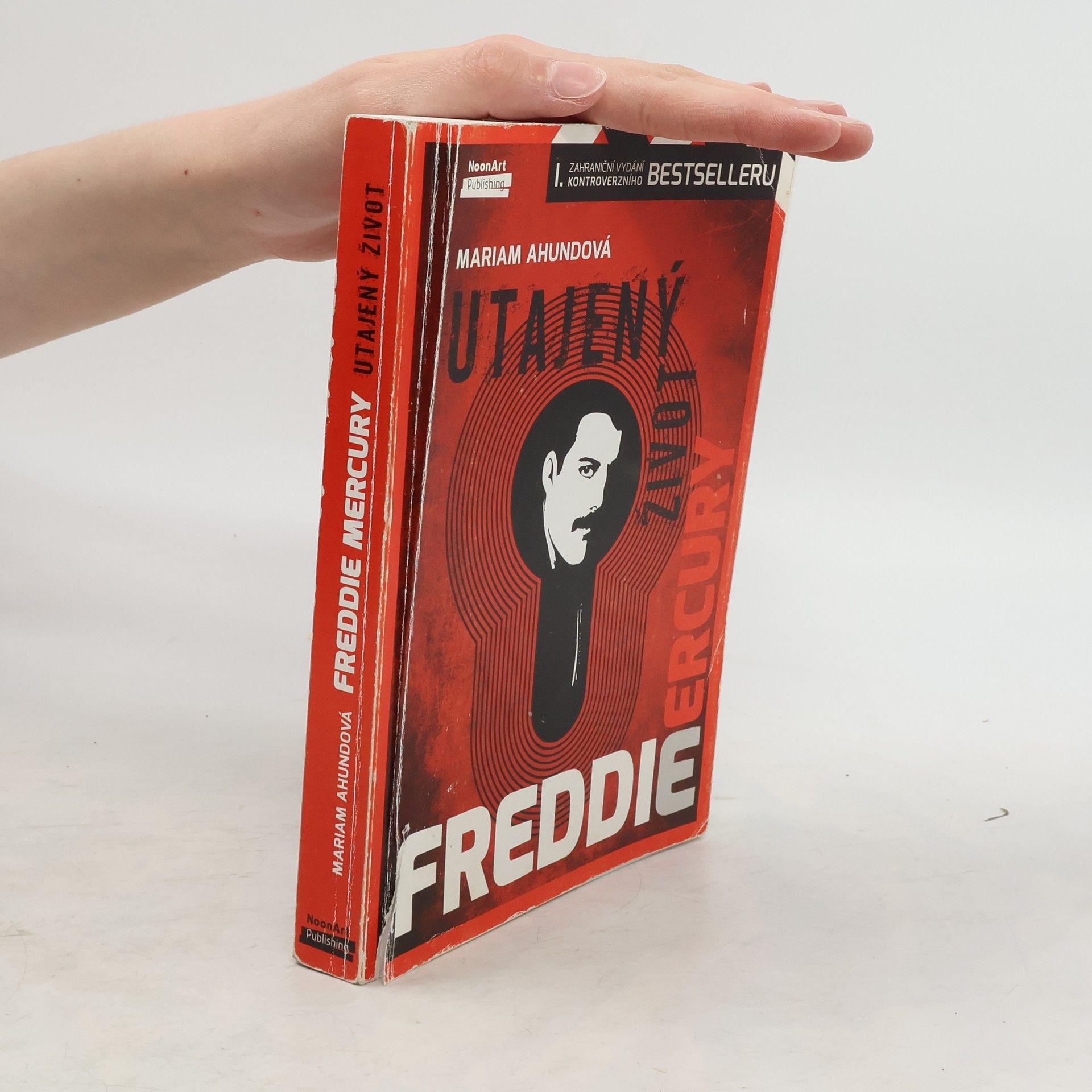 Mariam Achundova Freddie Mercury. Utajený život