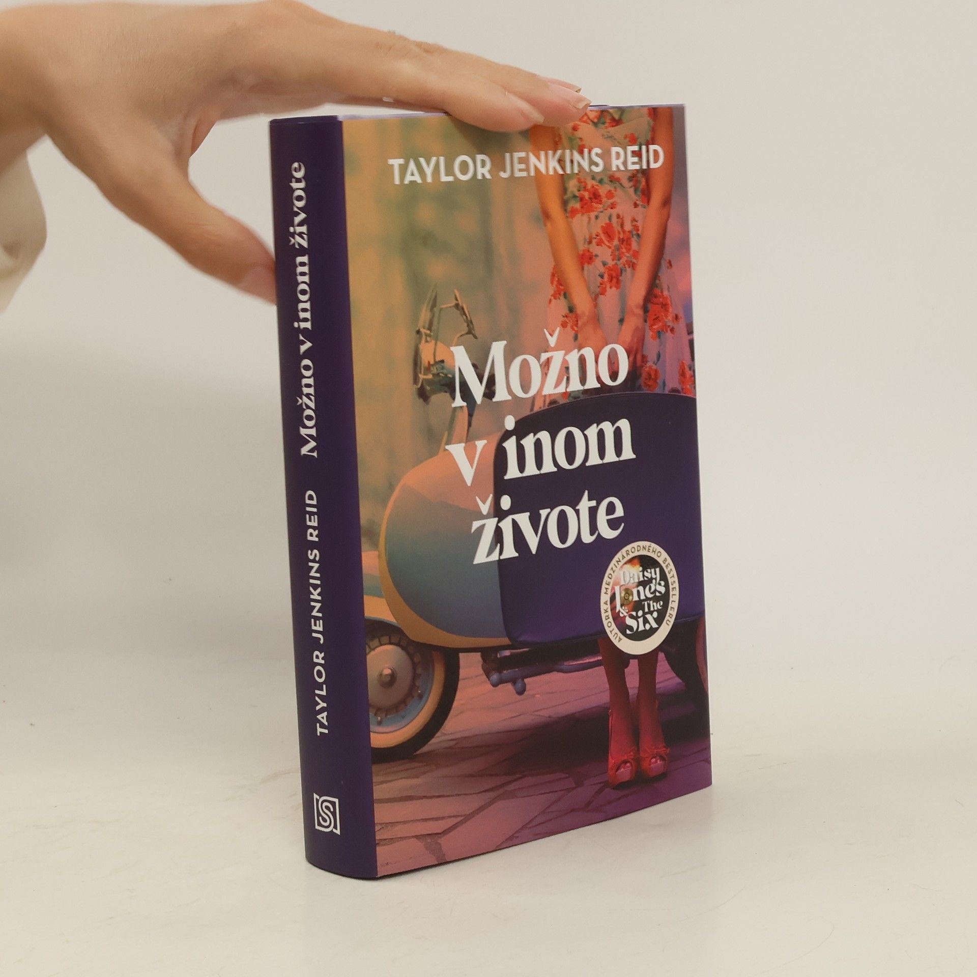 Taylor Jenkins Reid V inom živote