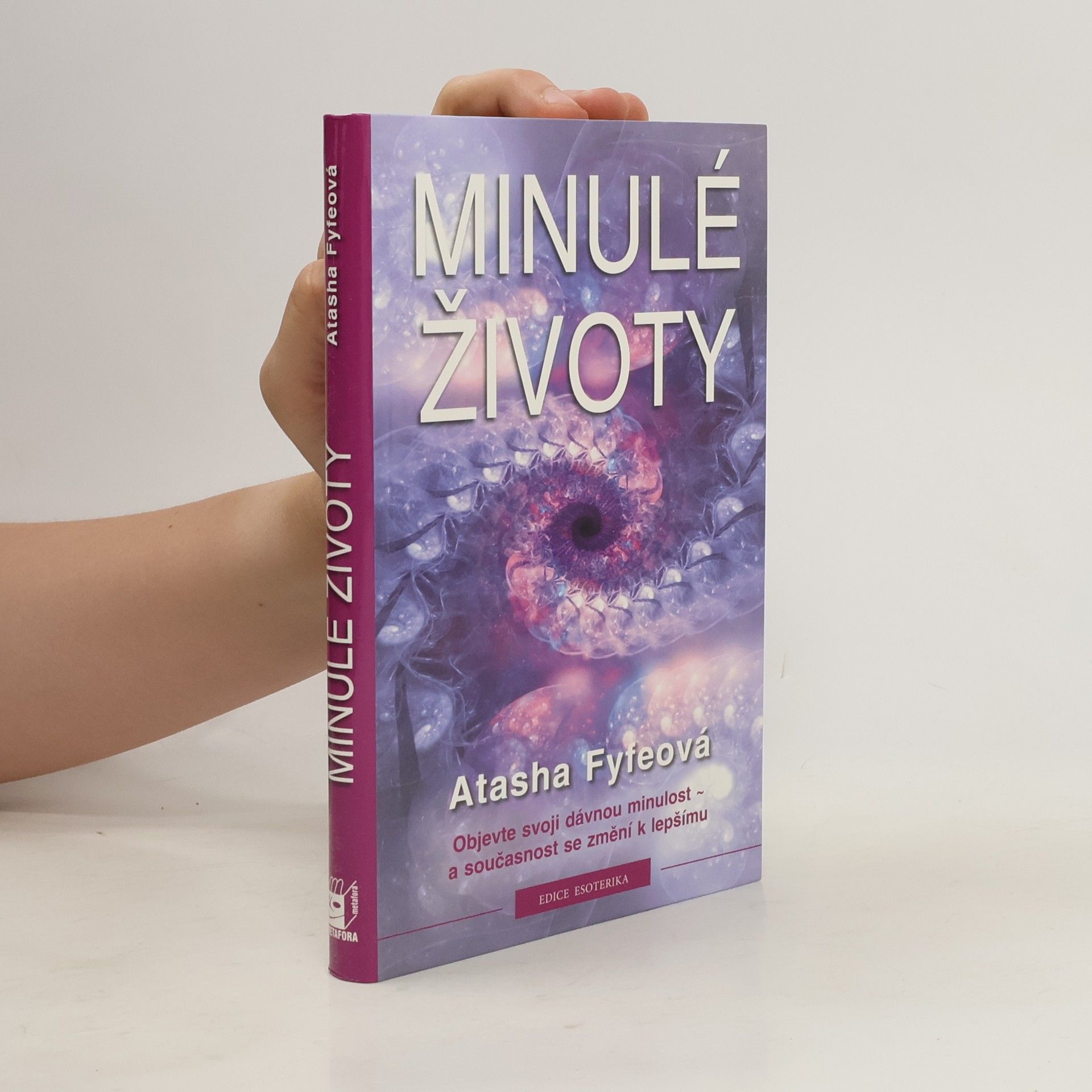 Atasha Fyfe Minulé životy