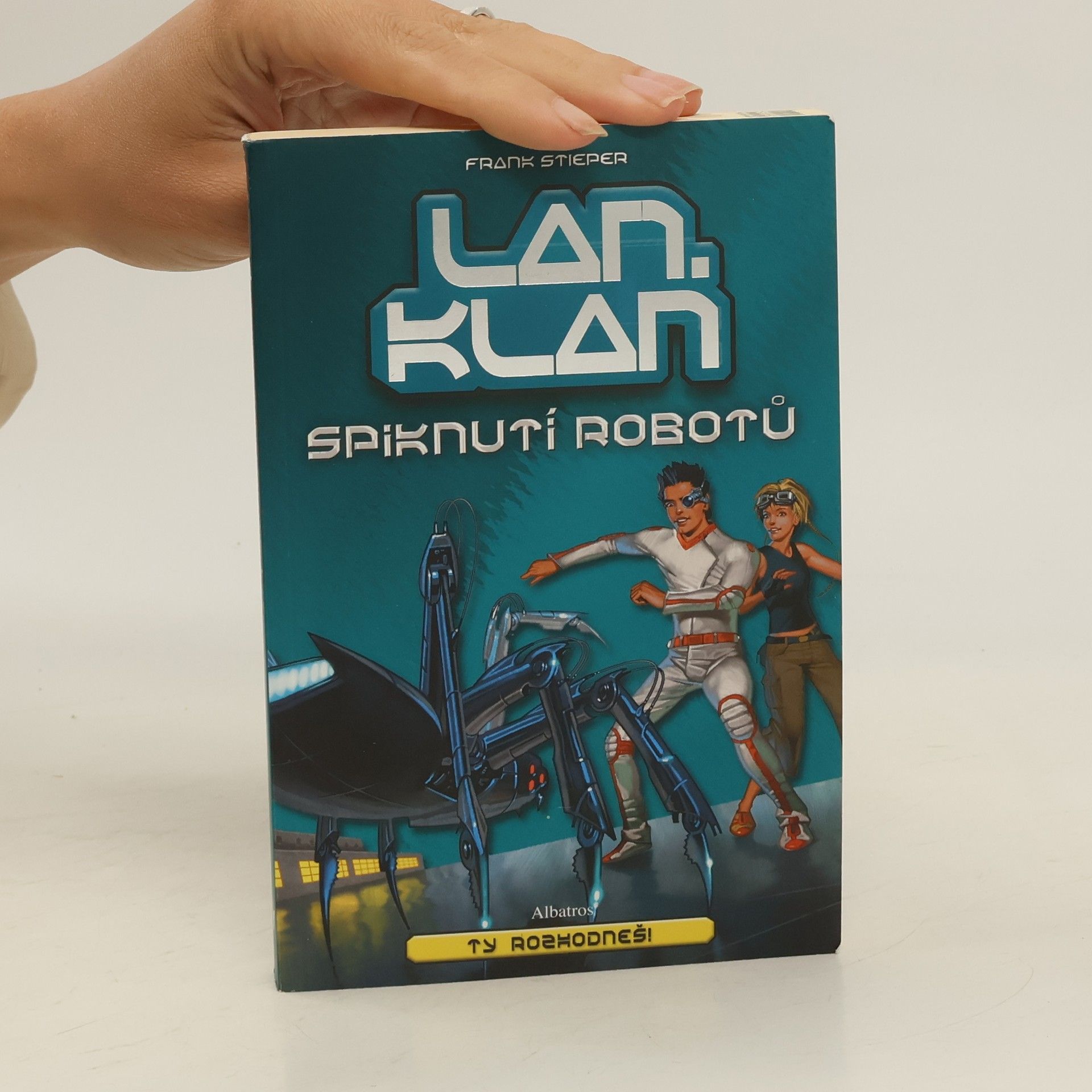 Frank Stieper LAN.klan. Spiknutí robotů