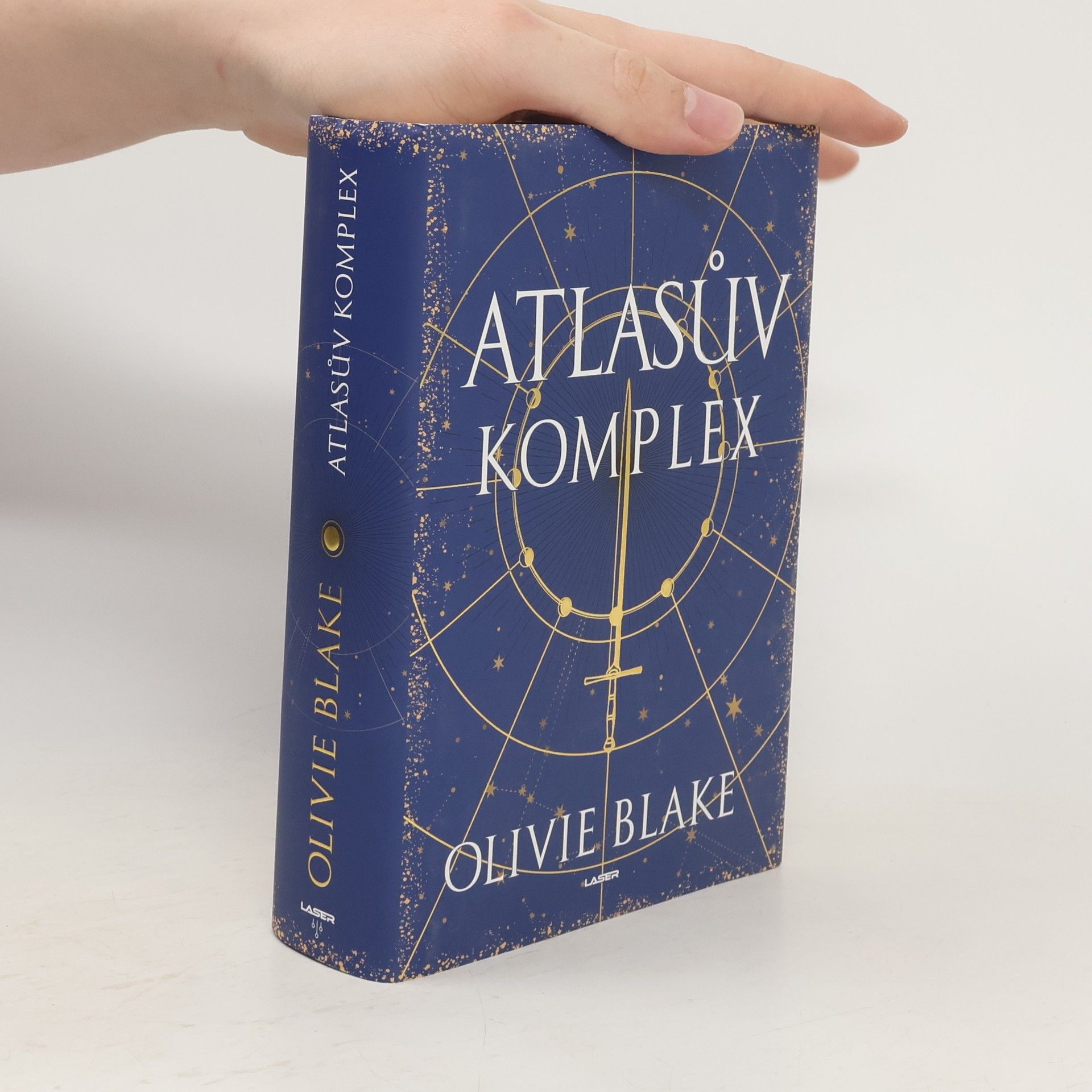 Olivie Blake Atlasův komplex